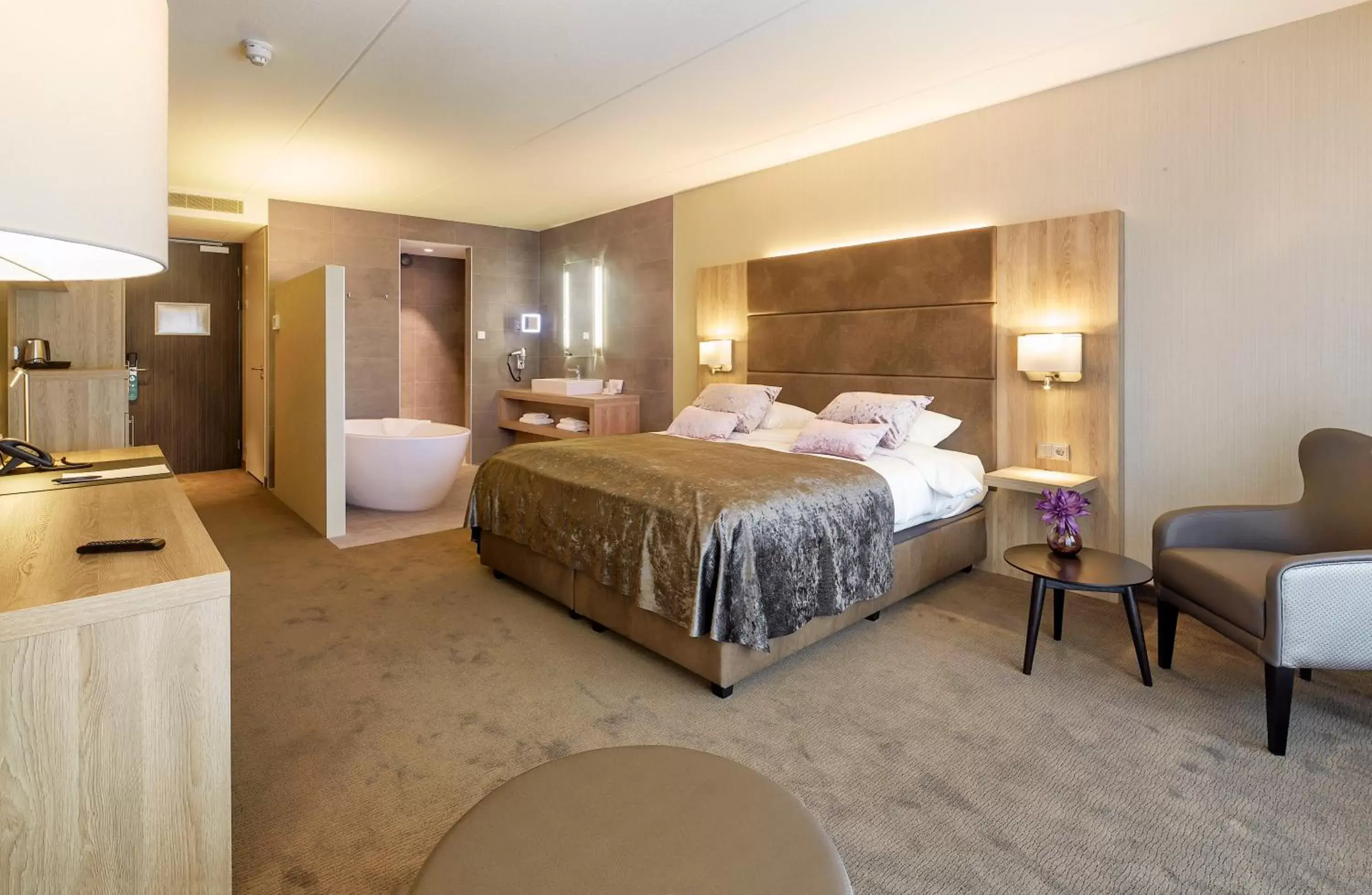 Photo of the whole room, Bed in Van der Valk Hotel Breda