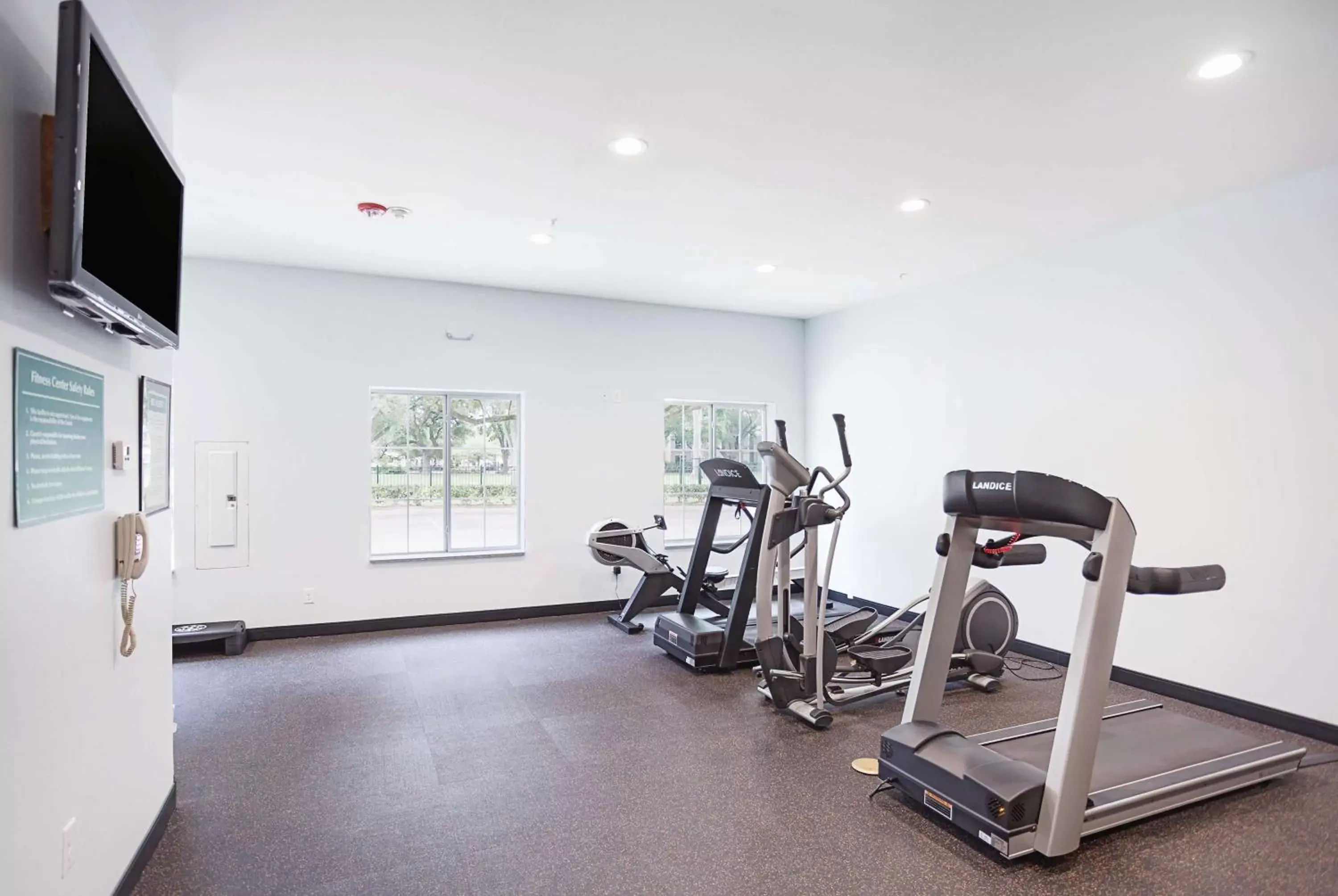 Fitness centre/facilities, Fitness Center/Facilities in La Quinta by Wyndham Houston West at Clay Road