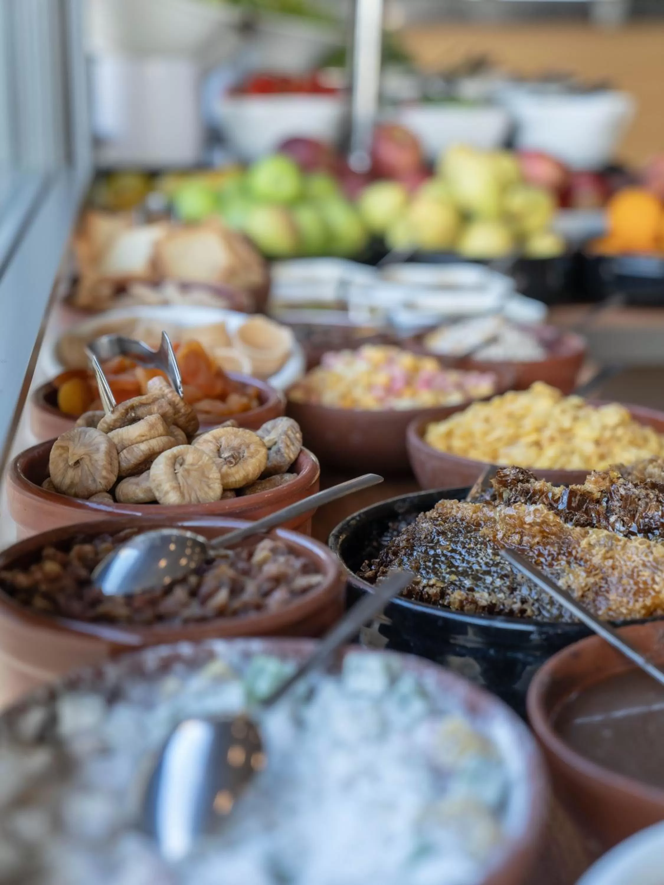 Restaurant/places to eat in Laren Sea Side Hotel Spa