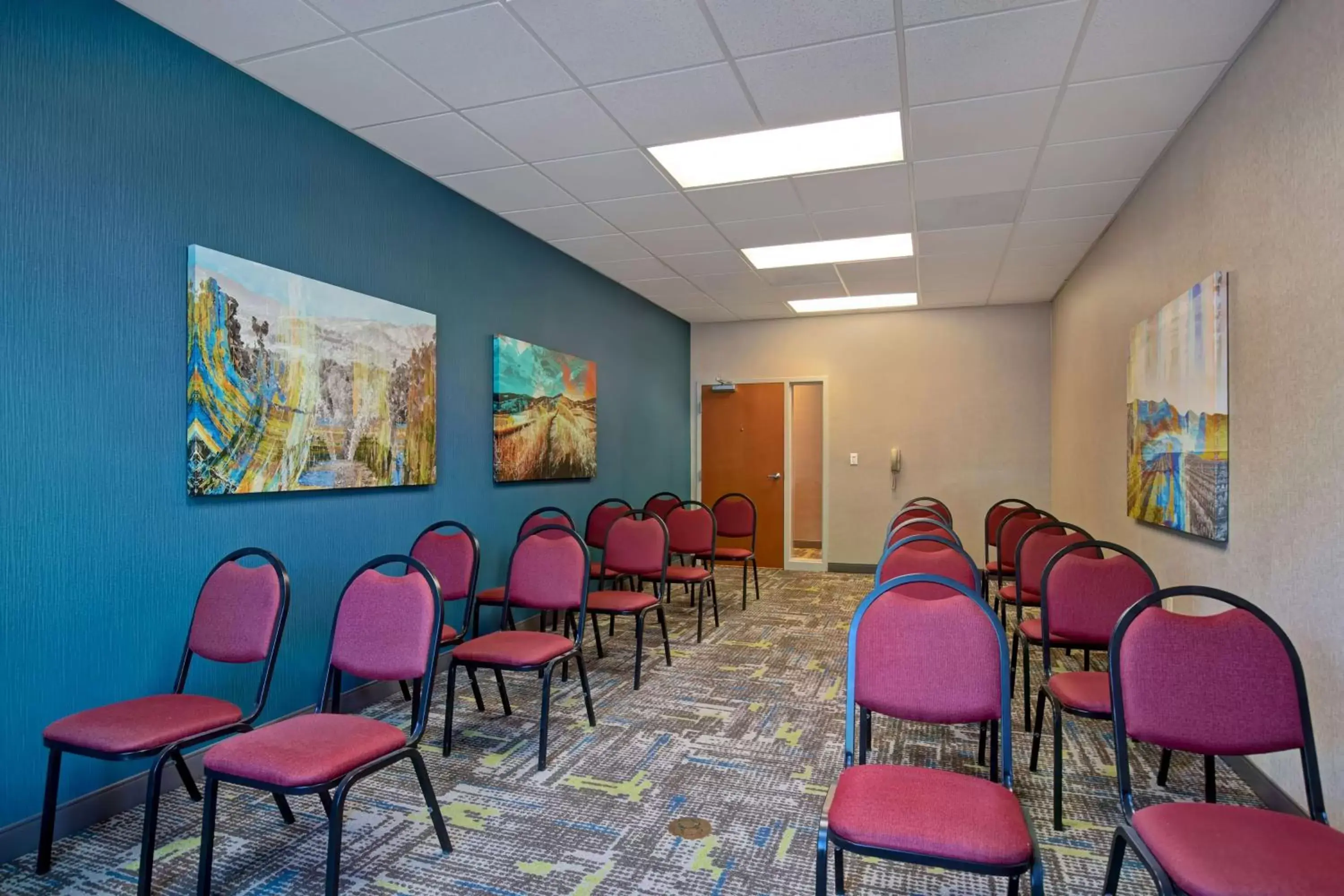 Meeting/conference room in Hampton Inn & Suites Rohnert Park - Sonoma County