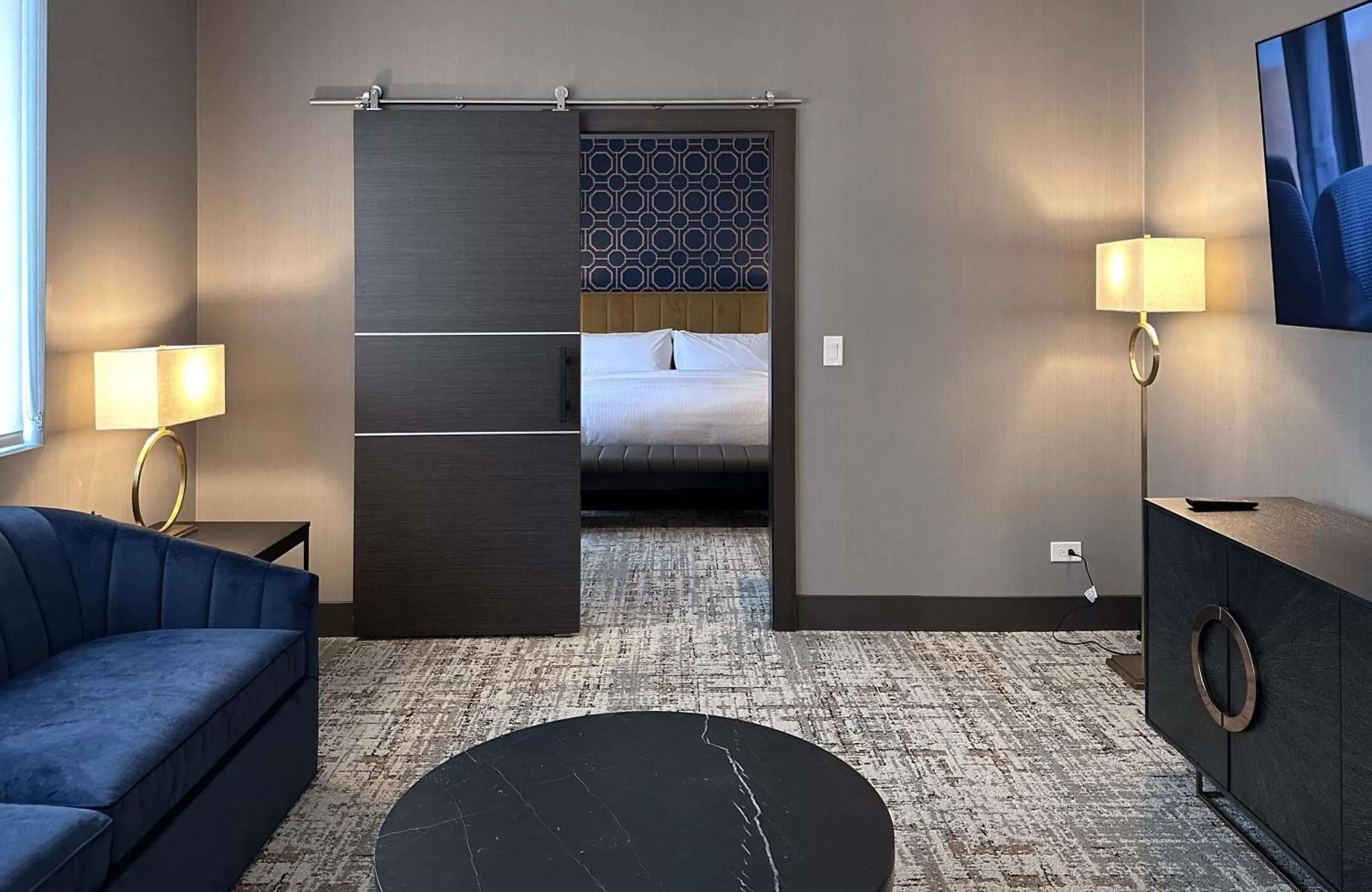 Bedroom, Seating Area in SpringHill Suites by Marriott Chicago Chinatown
