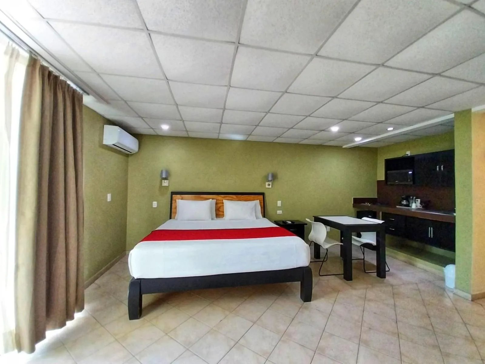 Photo of the whole room, Bed in Santa Maria del Cabo