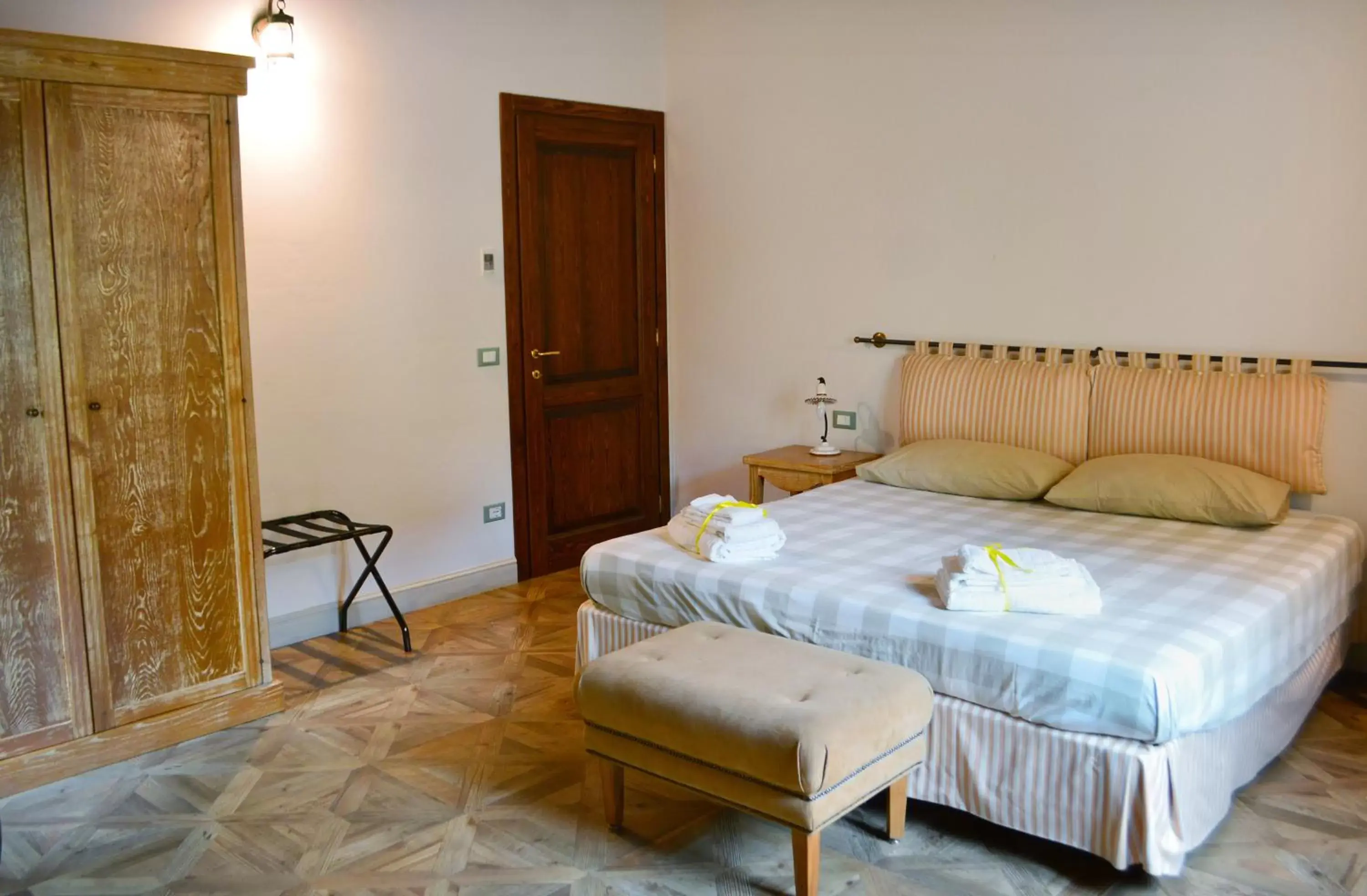Photo of the whole room, Bed in Armonie di Villa Incontri B&B