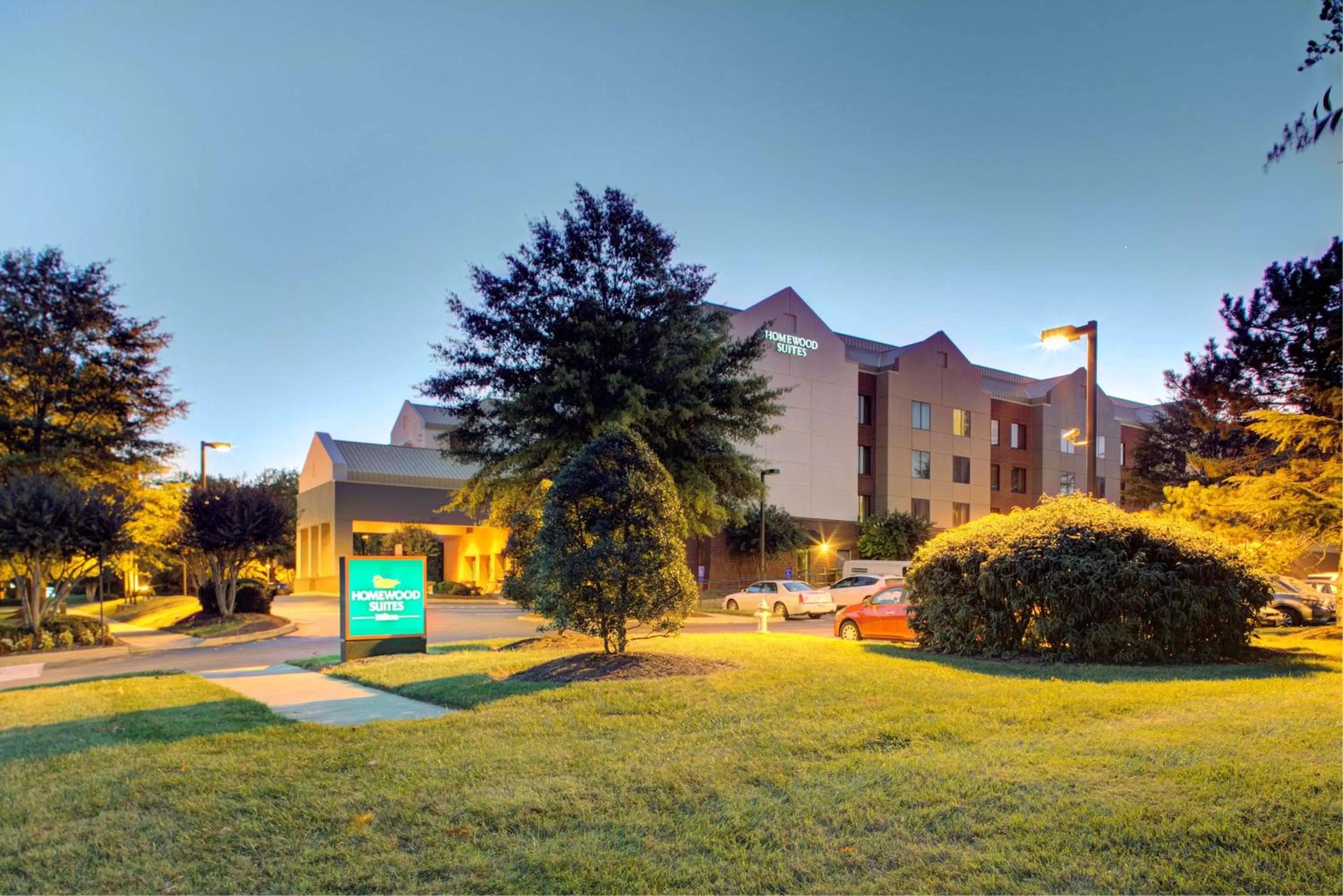 Property building in Homewood Suites by Hilton Richmond - West End / Innsbrook