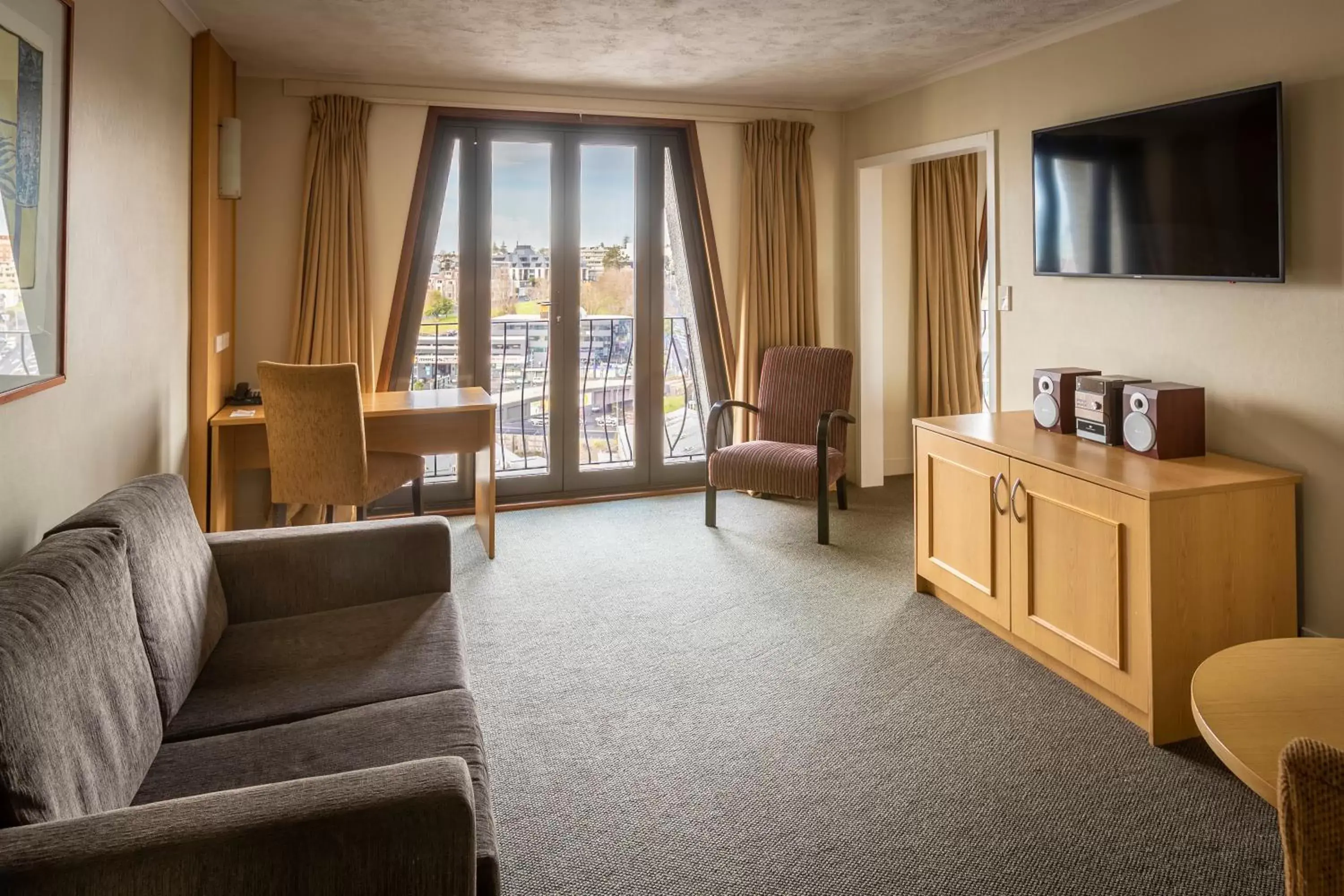 TV and multimedia, Seating Area in Copthorne Hotel Auckland City