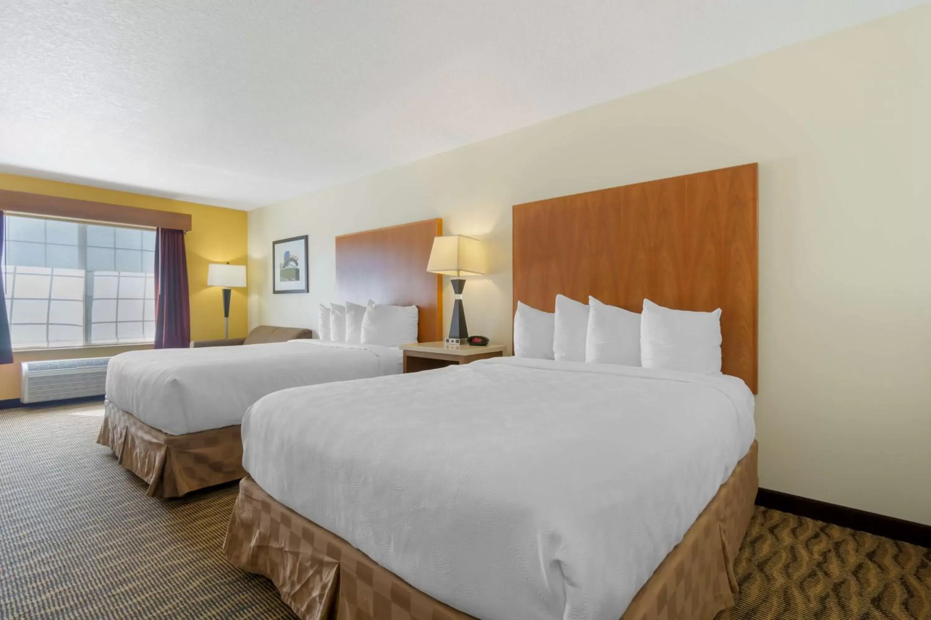 Bedroom, Bed in Best Western Plus Park Place Inn & Suites