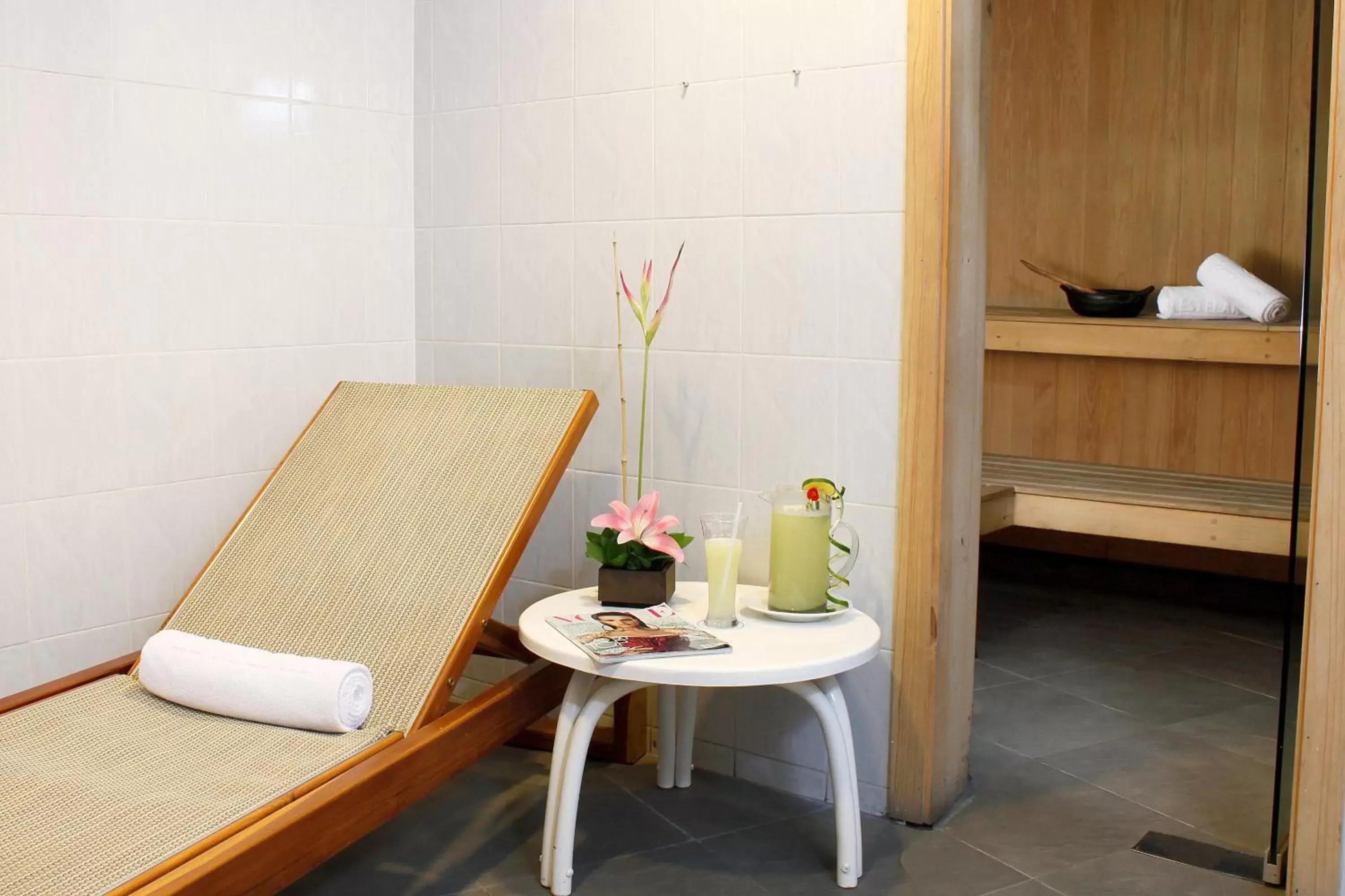 Spa and wellness centre/facilities in Hotel Estelar La Fontana