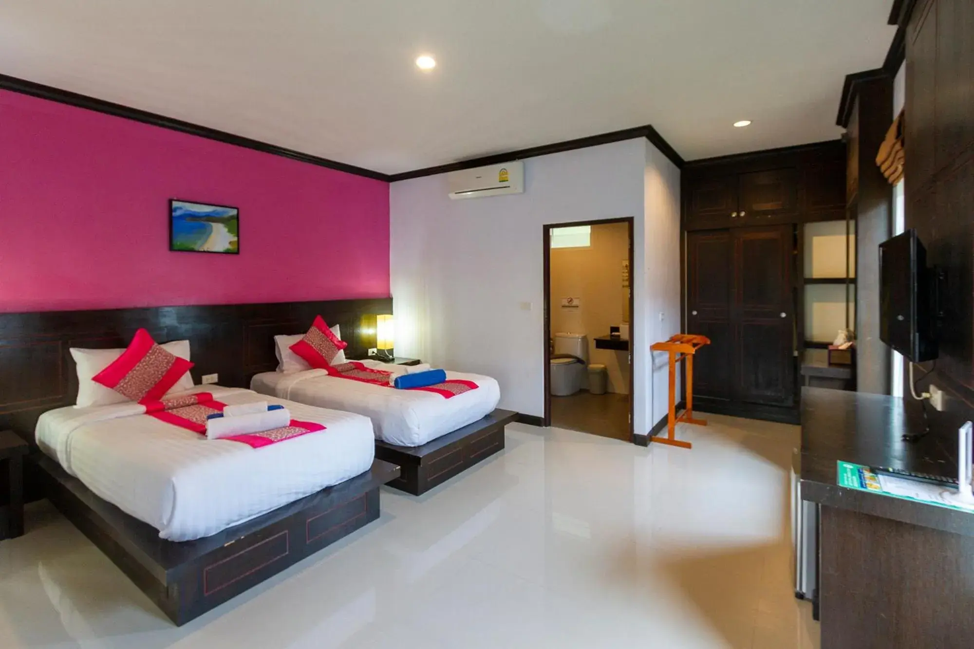 Bedroom in Lanta Lapaya Resort