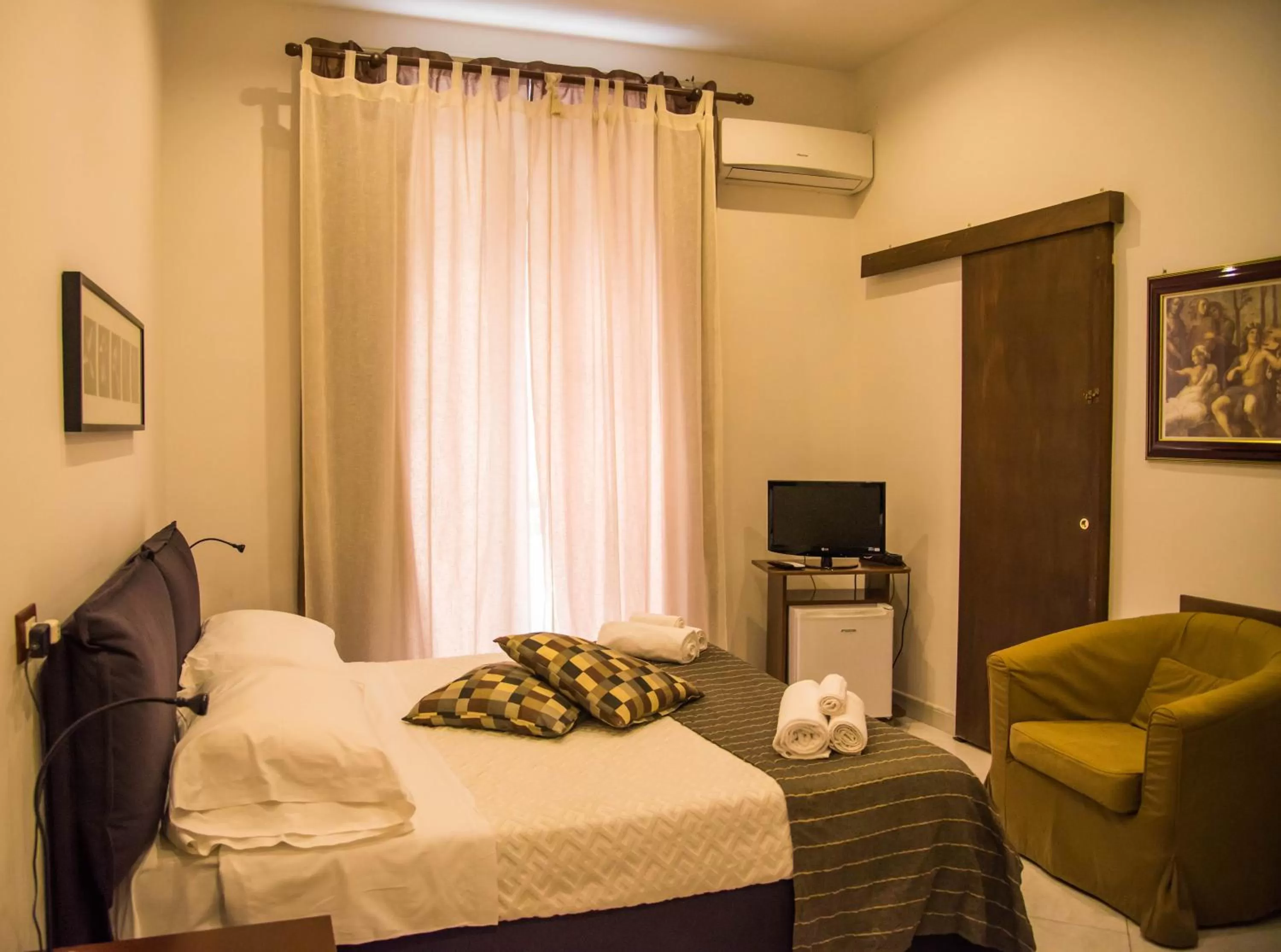 TV and multimedia, Bed in Bed & Breakfast Plebiscito Home