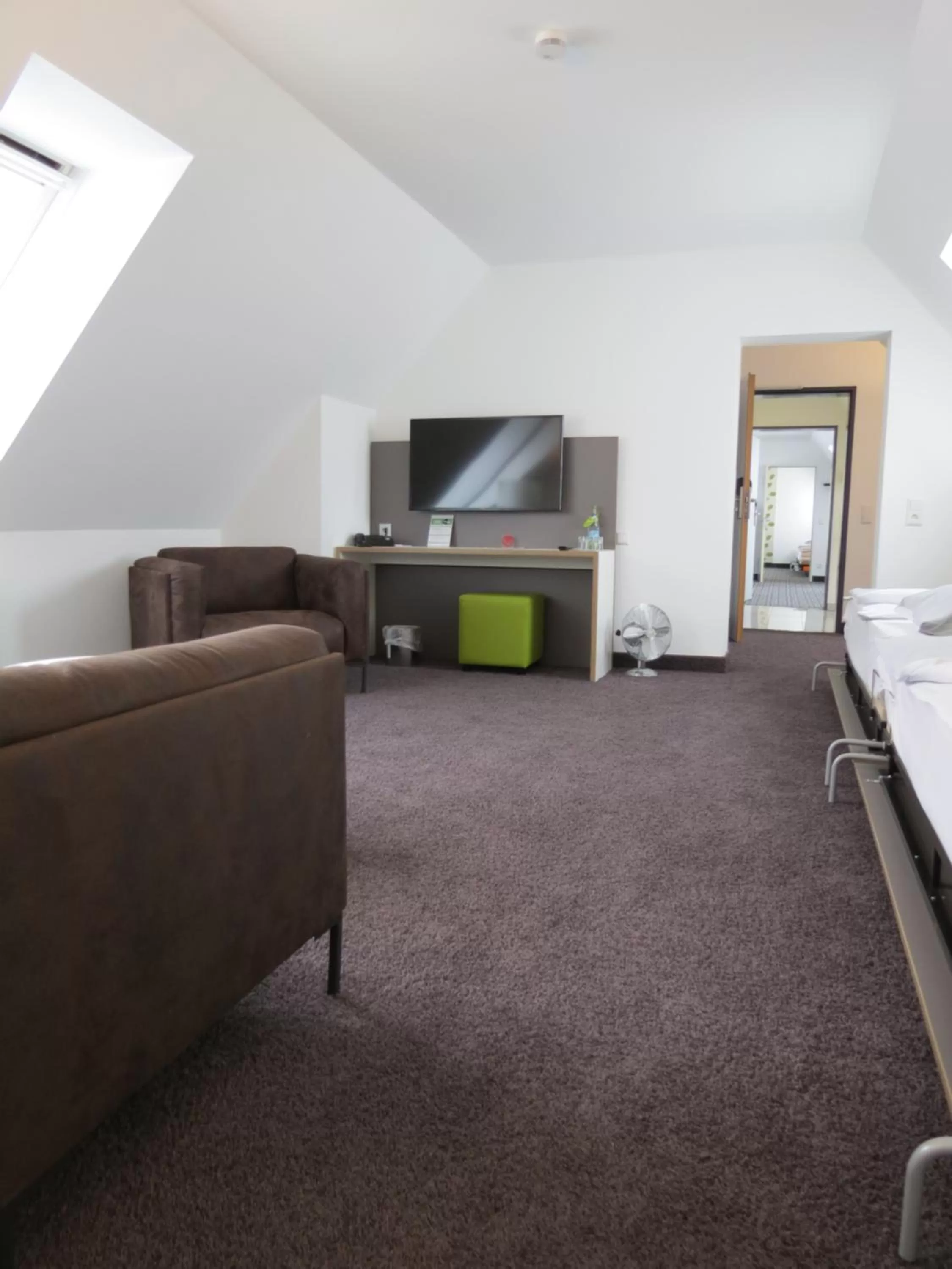 TV and multimedia in Comfor Hotel Ulm City