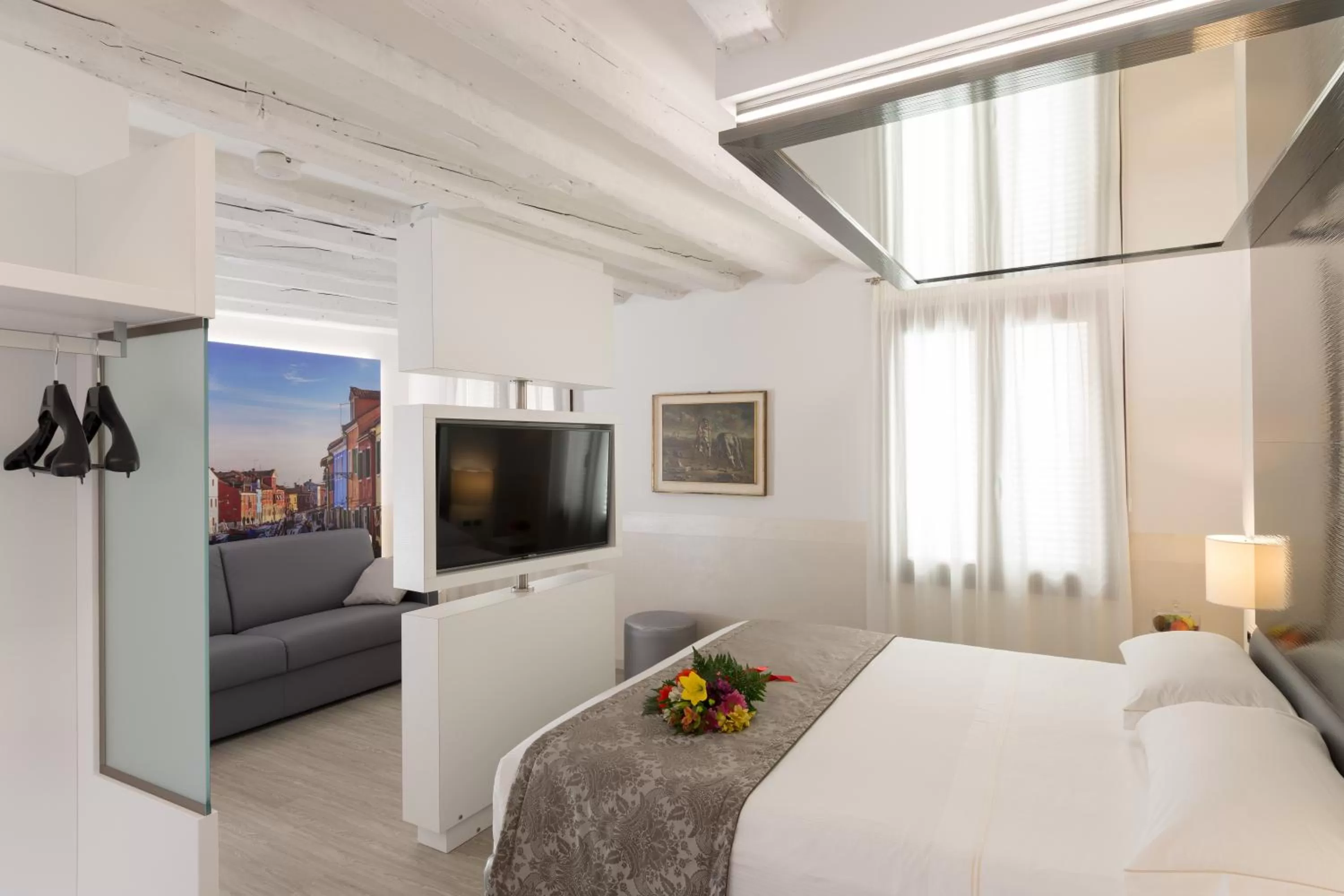 Photo of the whole room, Bed in UNAHOTELS Ala Venezia-Adults 16