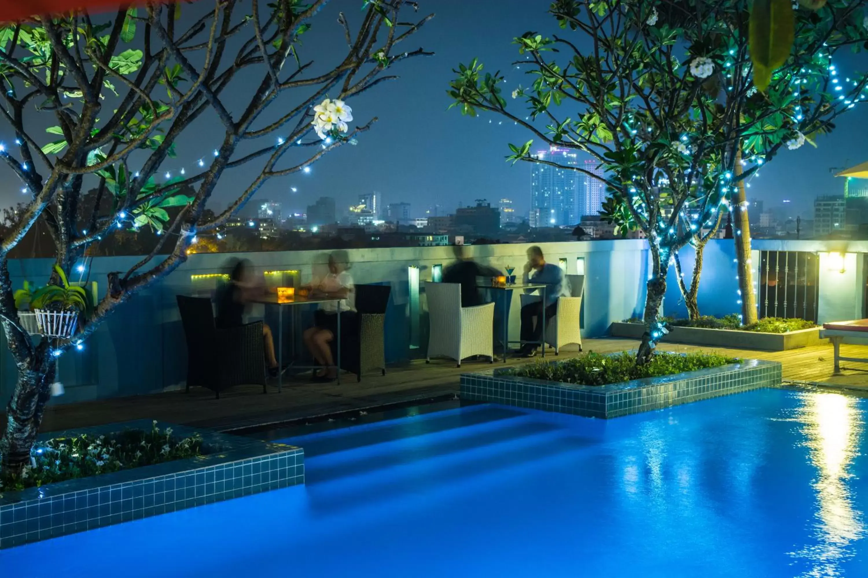 Swimming Pool in The Frangipani Royal Palace Hotel