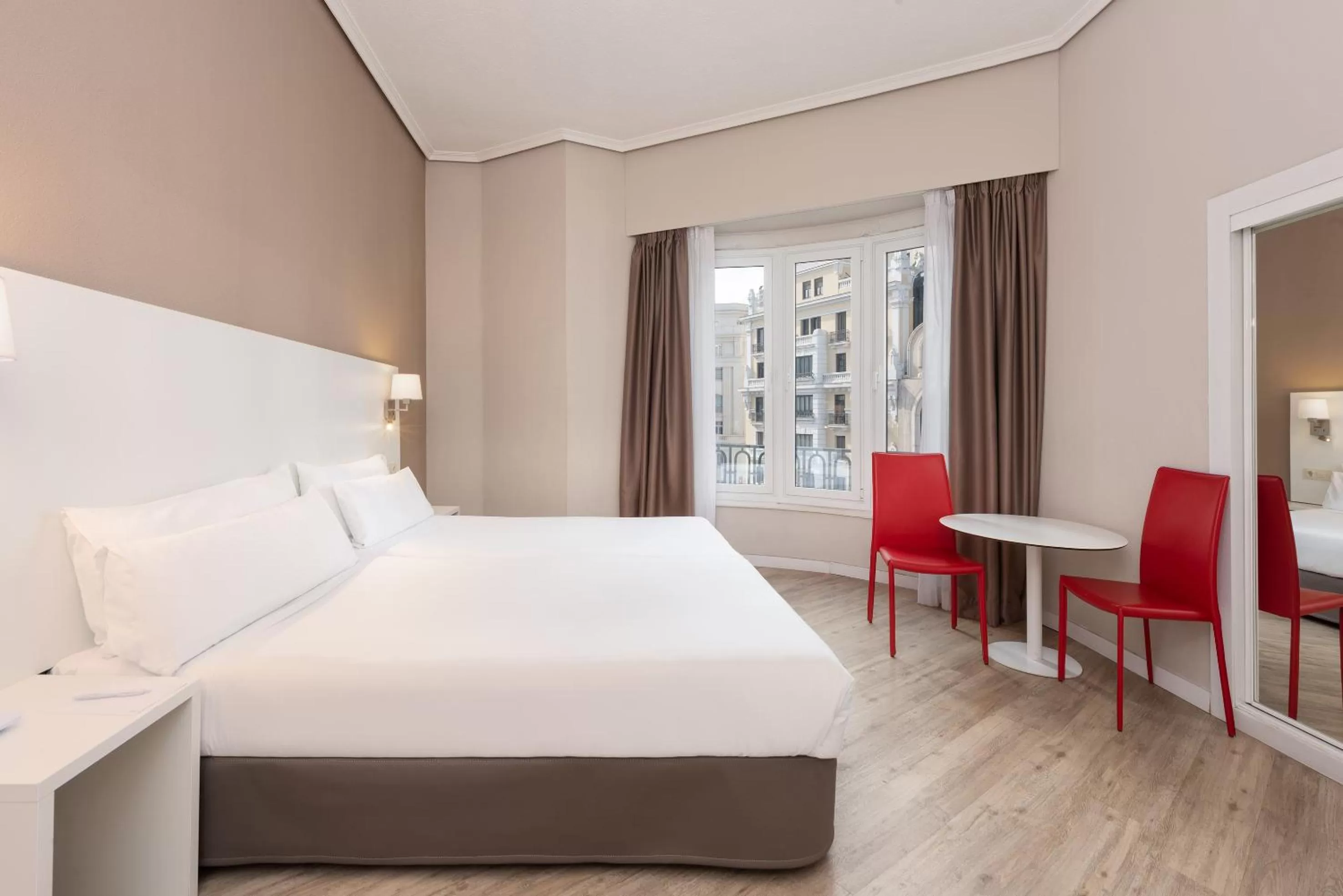 Bedroom in Hotel Madrid Gran Via 25, Affiliated by Meliá