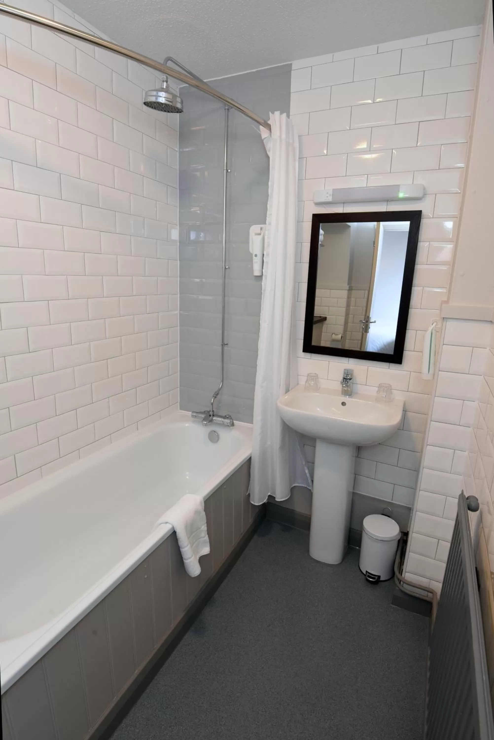 Oaklands by Greene King Inns