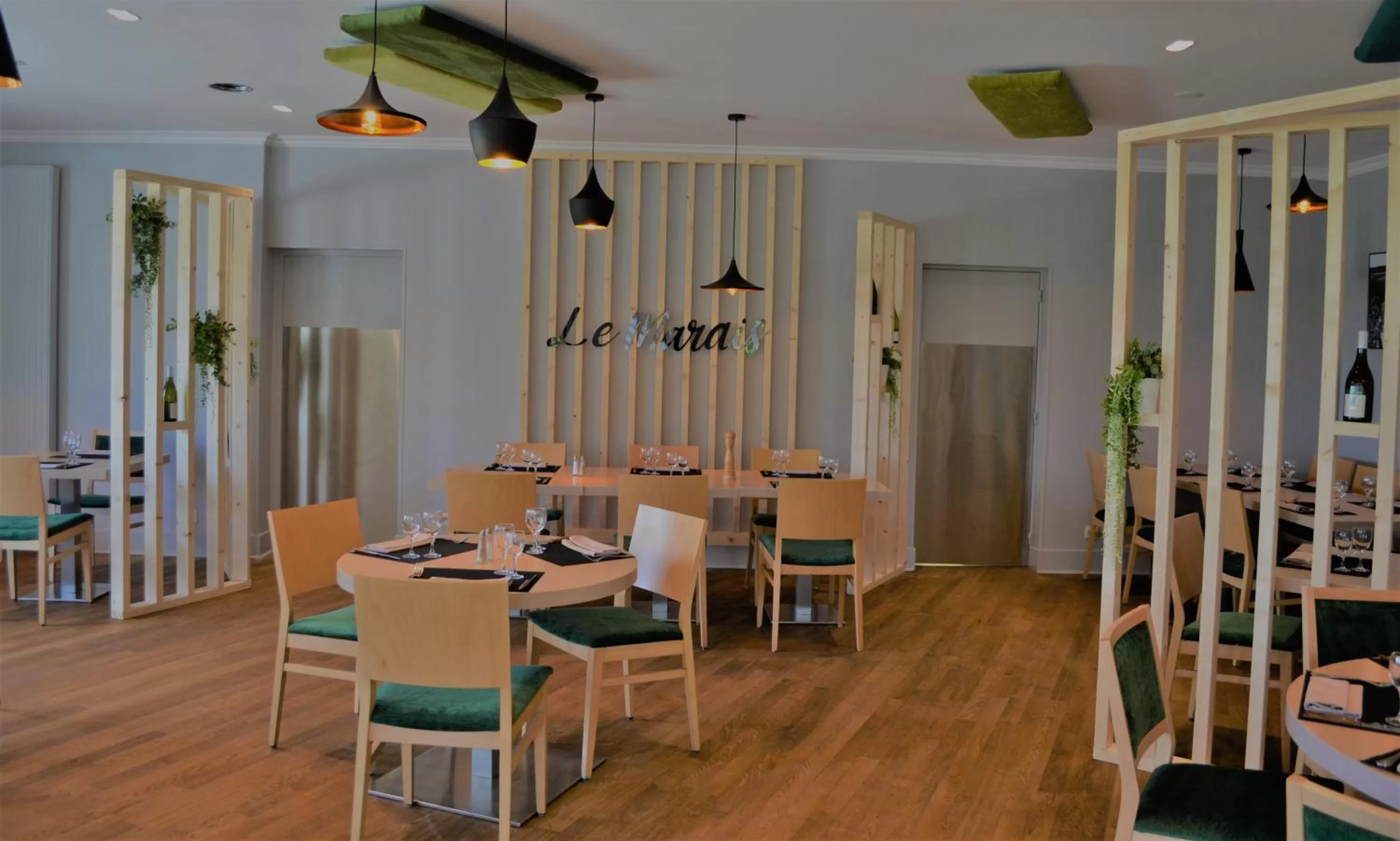 Restaurant/places to eat in Kyriad Auxerre Appoigny