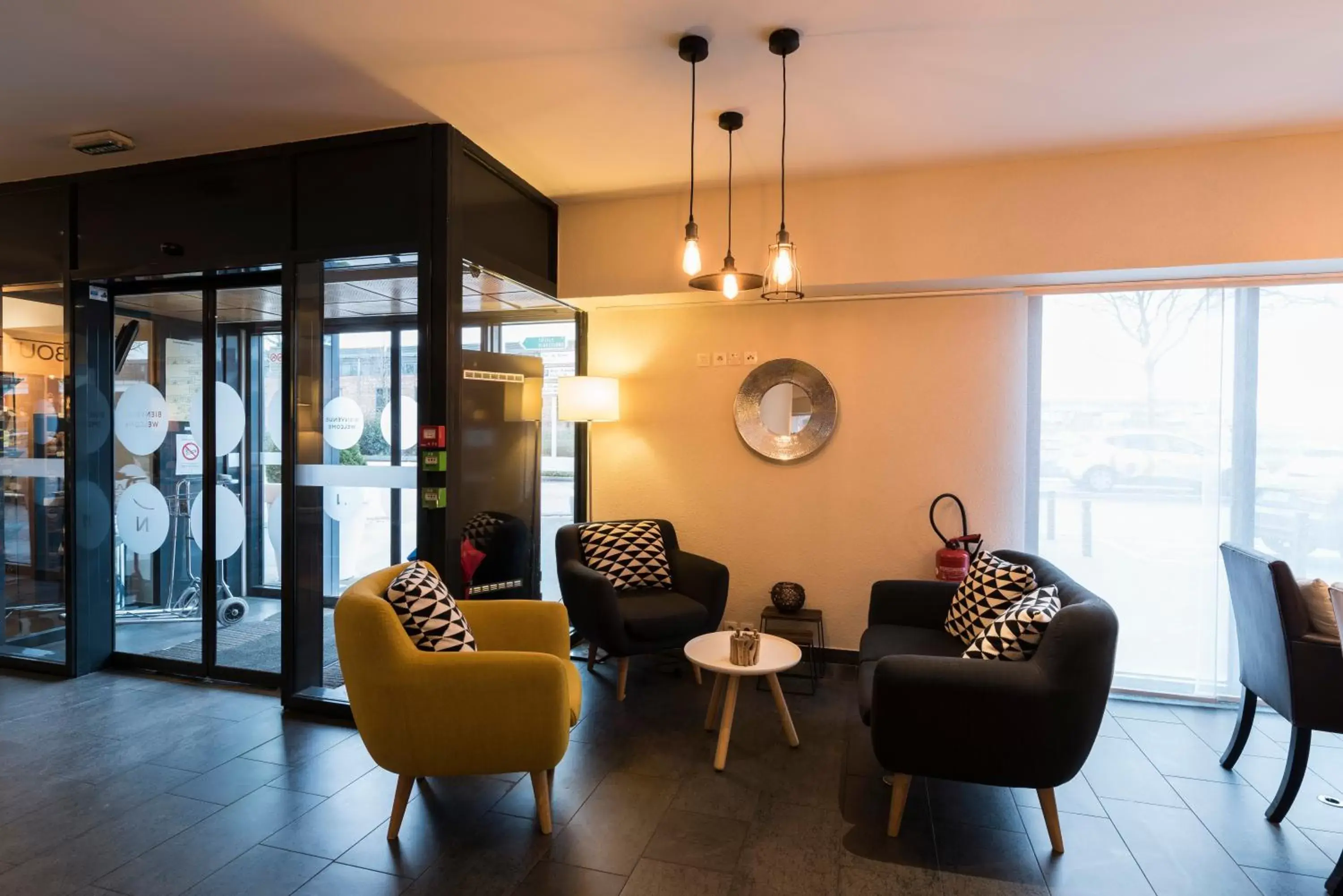 Lobby or reception, Seating Area in Novotel Suites Rouen Normandie