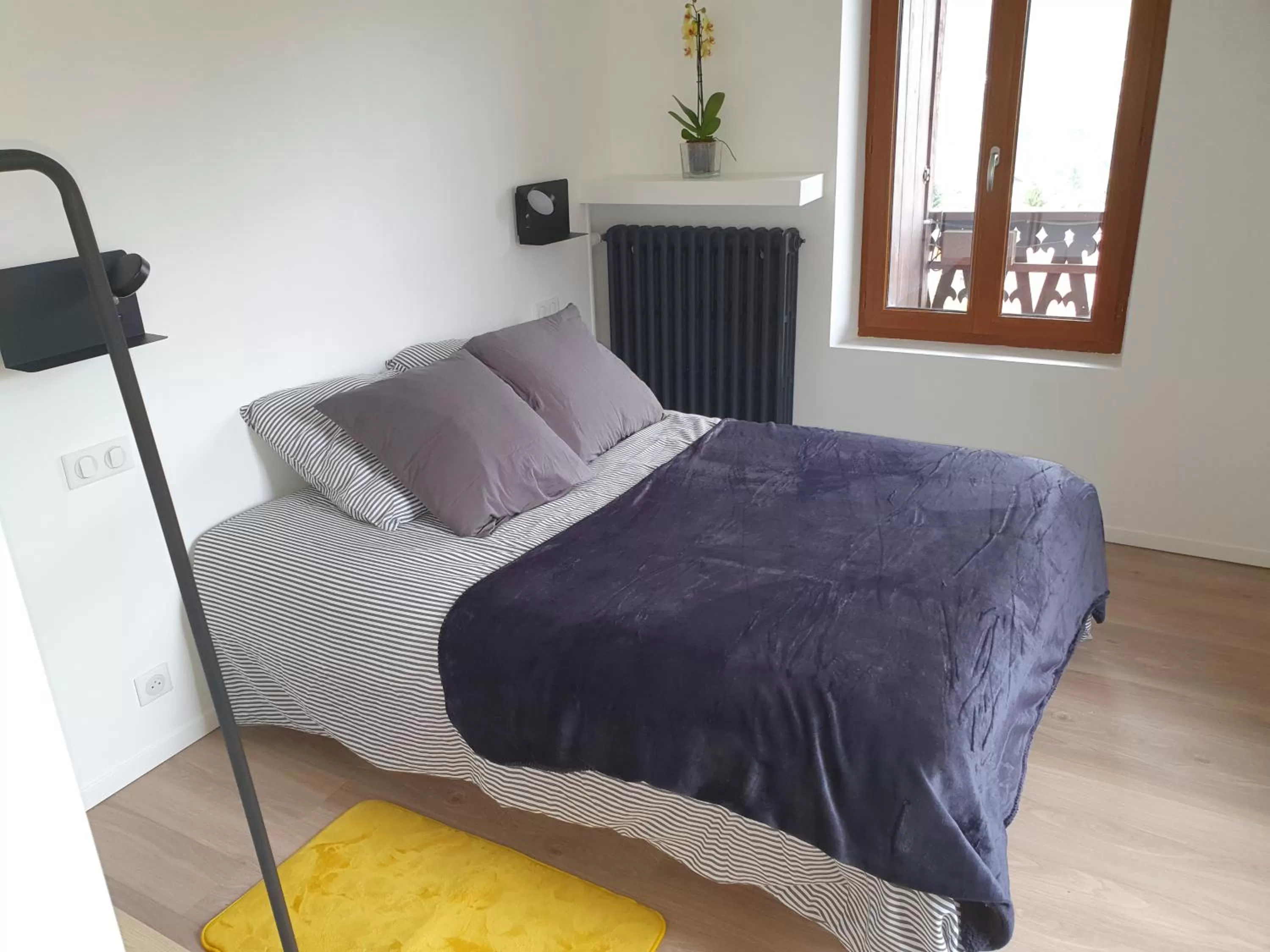 Photo of the whole room, Bed in Chalet les Myrtilles