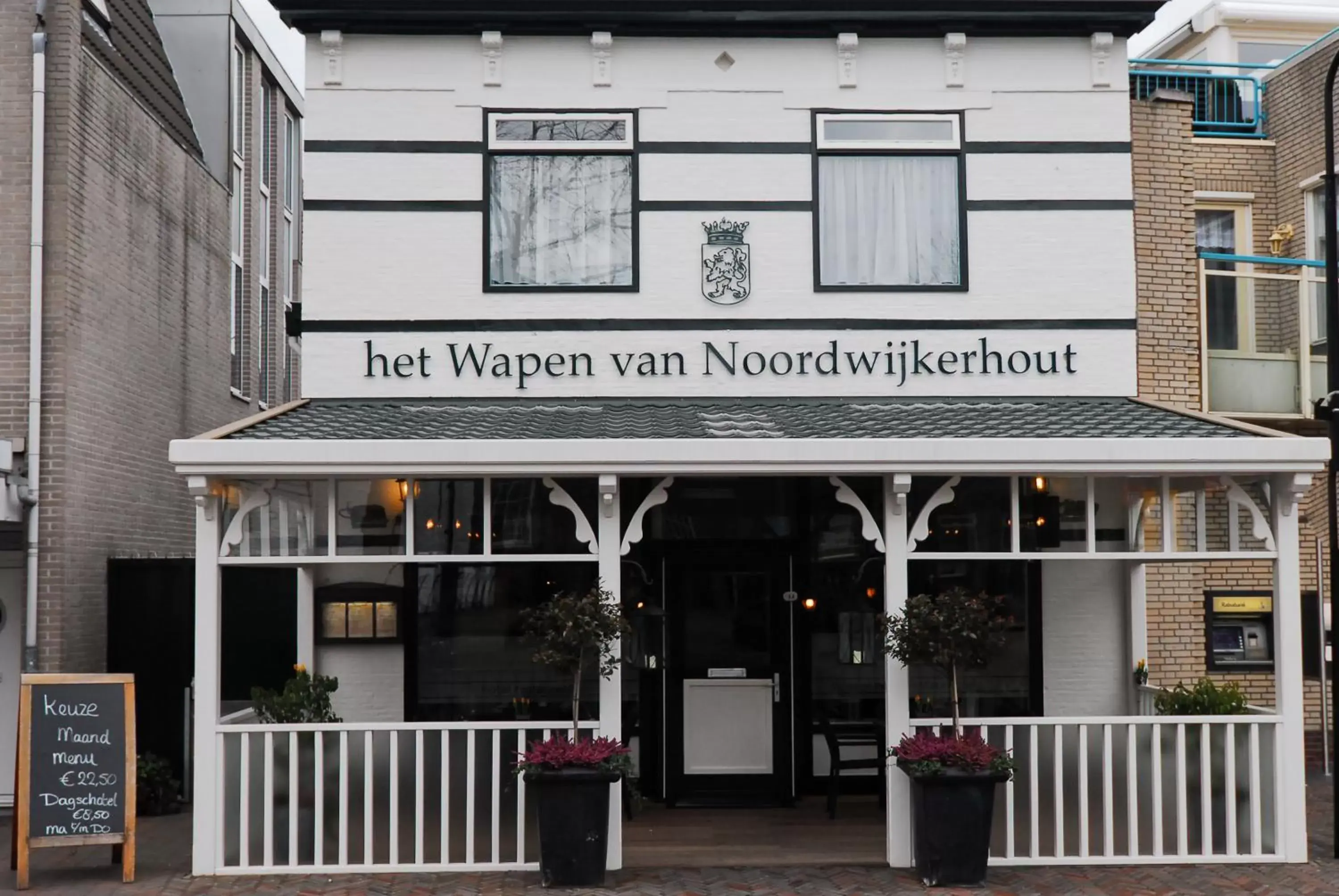 Facade/entrance in Het Wapen van Noordwijkerhout