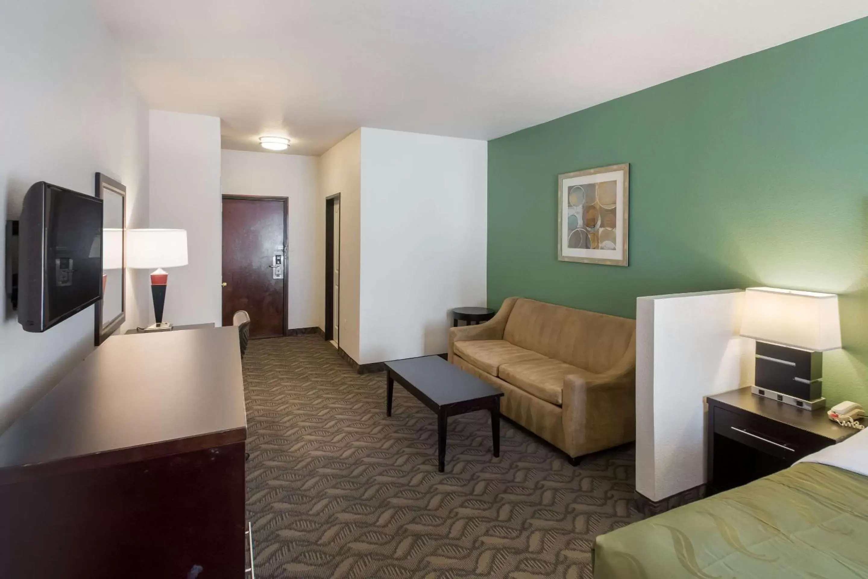 Bedroom, Seating Area in Quality Inn & Suites Airport West Salt Lake City