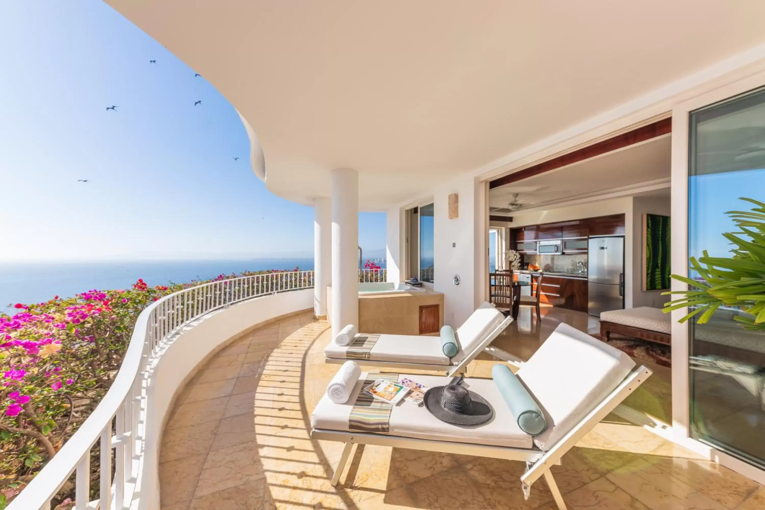 Balcony/Terrace in Grand Miramar All Luxury Suites & Residences