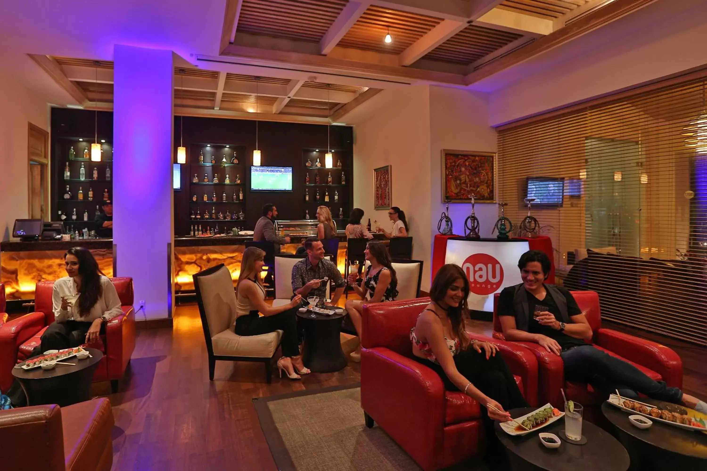 Lounge or bar in Hotel Real InterContinental San Pedro Sula, an IHG Hotel