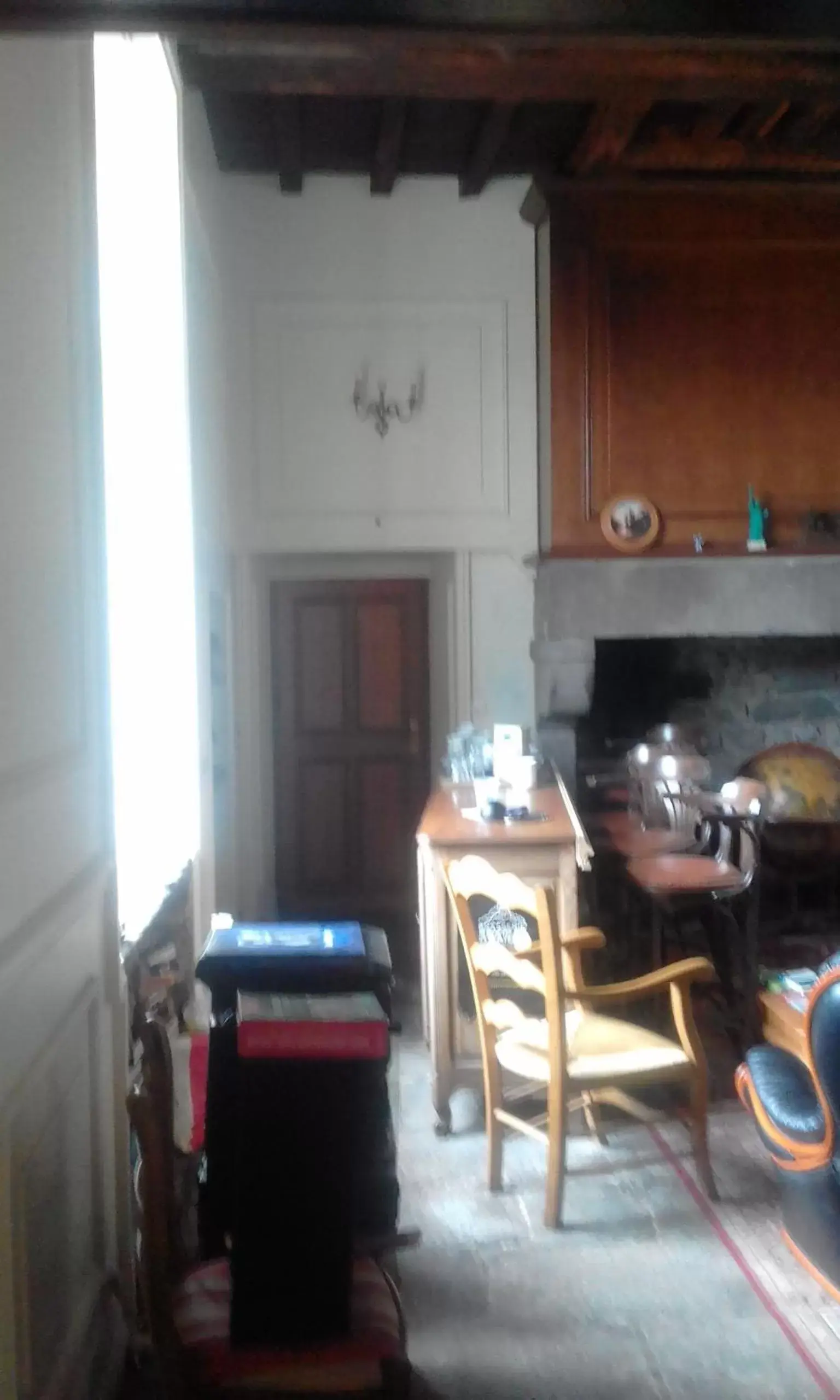 Living room, Kitchen/Kitchenette in Domaine de launay blot, Proche MT ST MICHEL