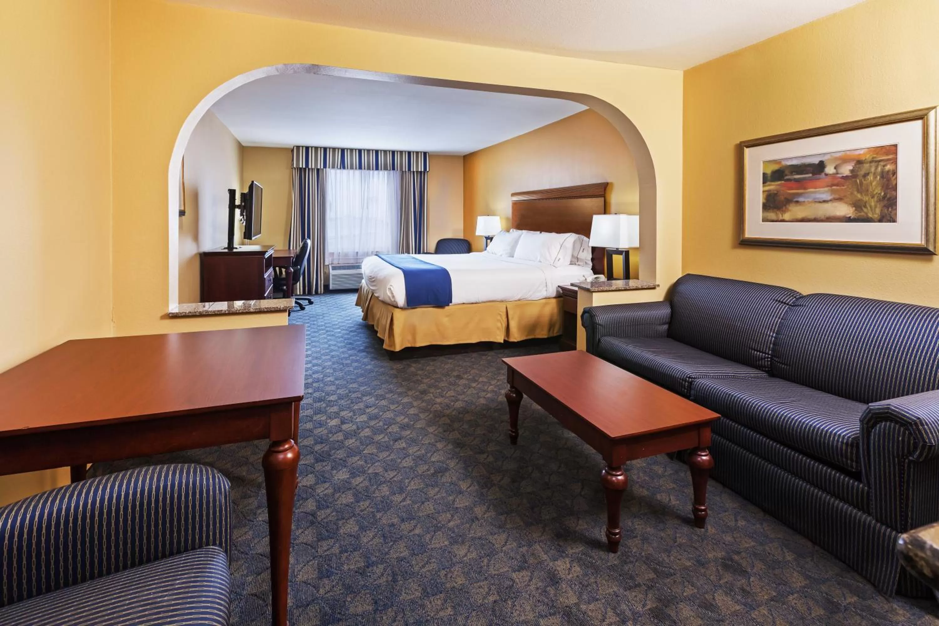 Bedroom in Holiday Inn Express & Suites, Corpus Christi NW, Calallen by IHG