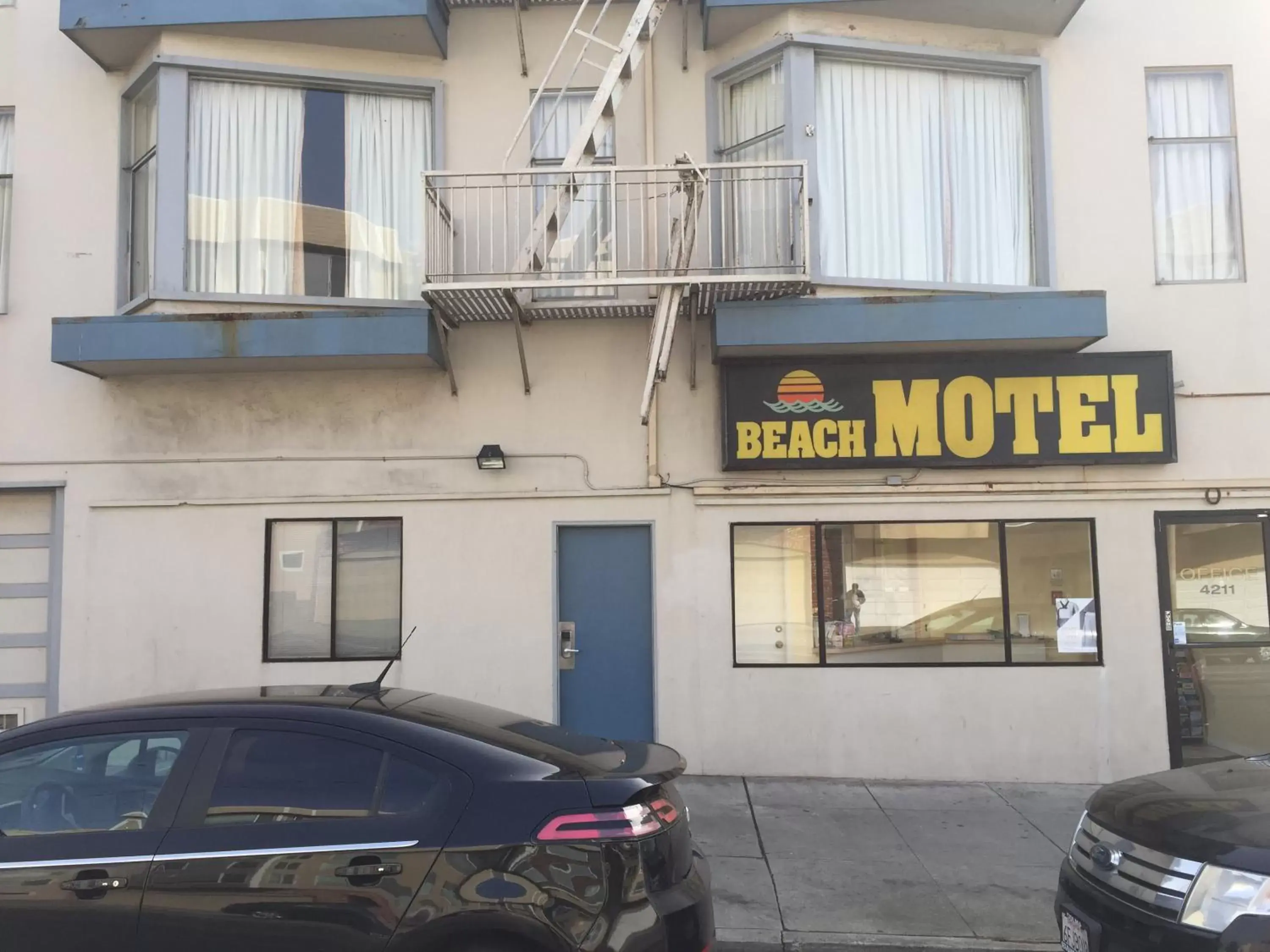 Facade/entrance, Property Building in Beach Motel