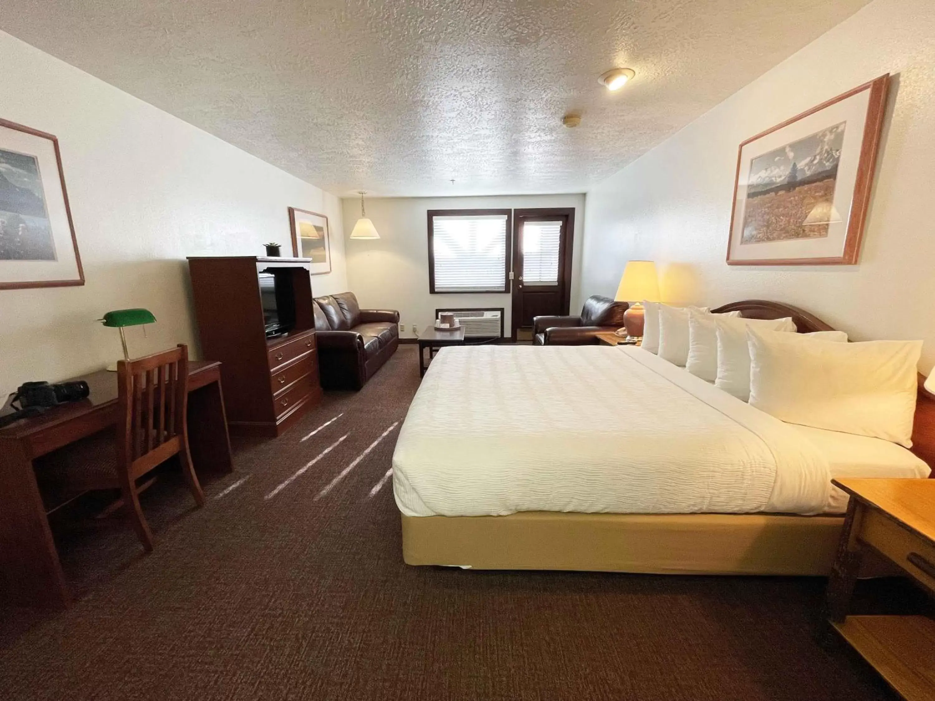 Double Room with Balcony in Ranch Inn Jackson Hole Double Room with Balcony in Ranch Inn Jackson Hole