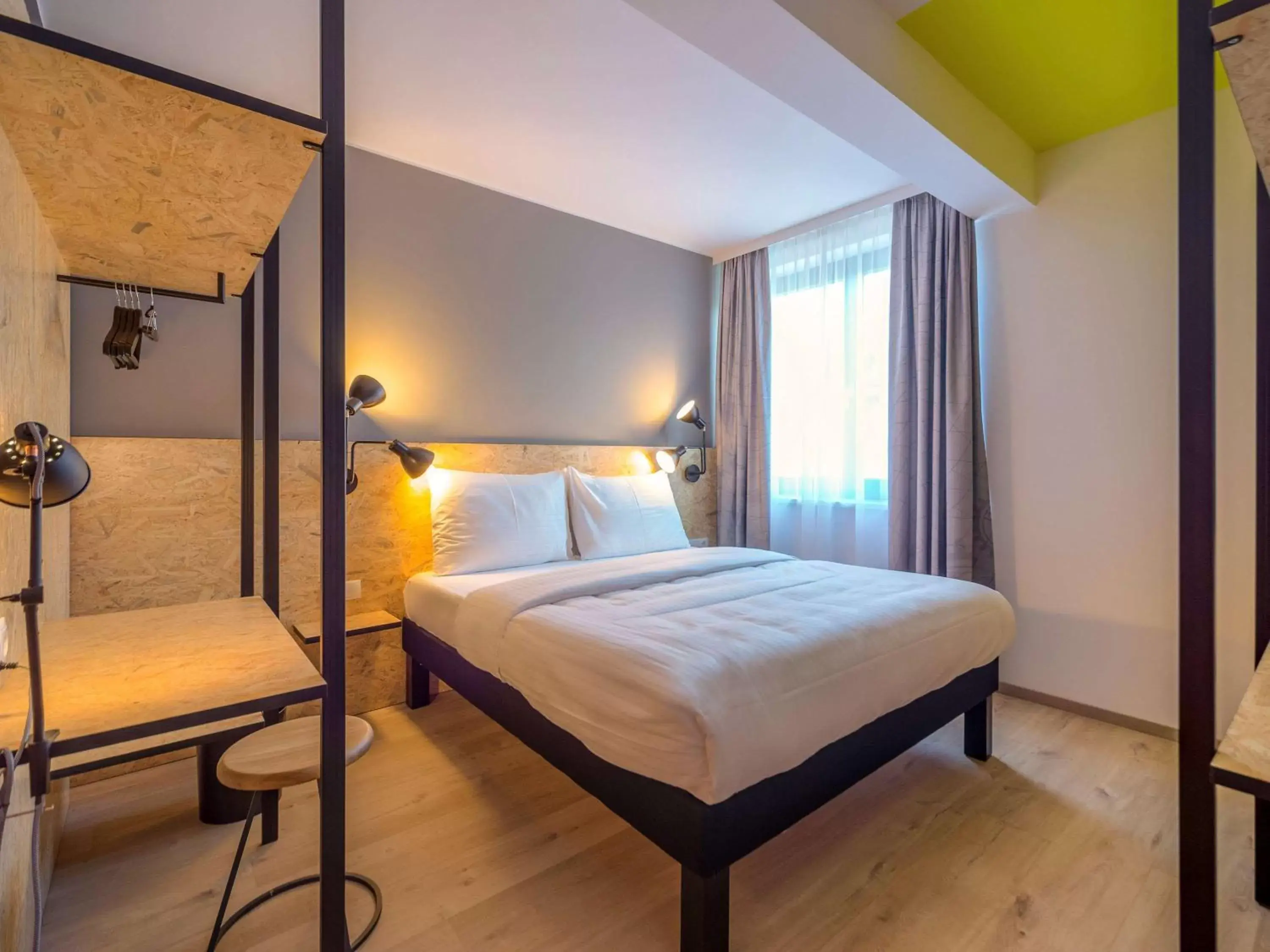 Photo of the whole room, Bed in ibis Styles Wien Messe Prater