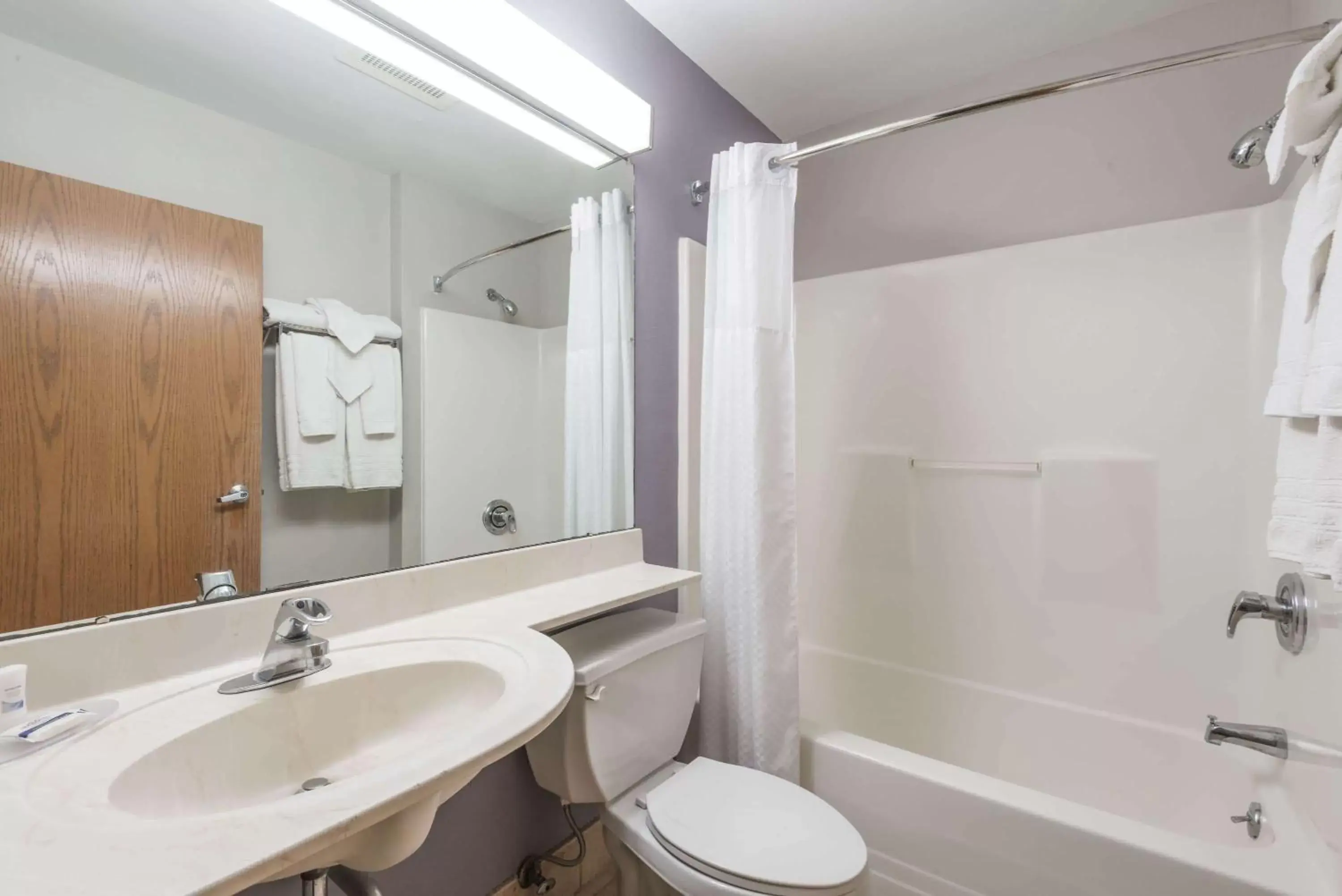 Bathroom in Microtel Inn & Suites by Wyndham Bethel/Danbury