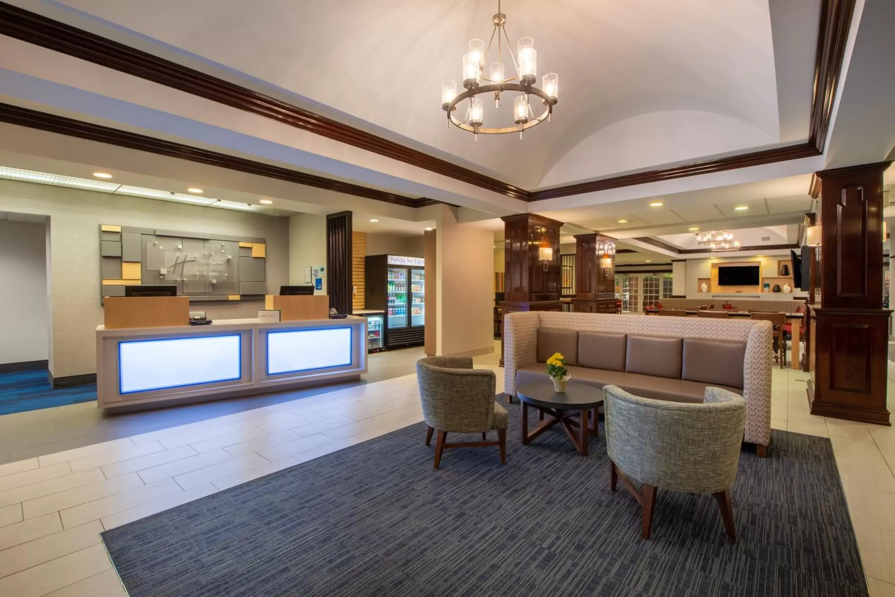 Property building, Lobby/Reception in Holiday Inn Express State College at Williamsburg Square, an IHG Hotel