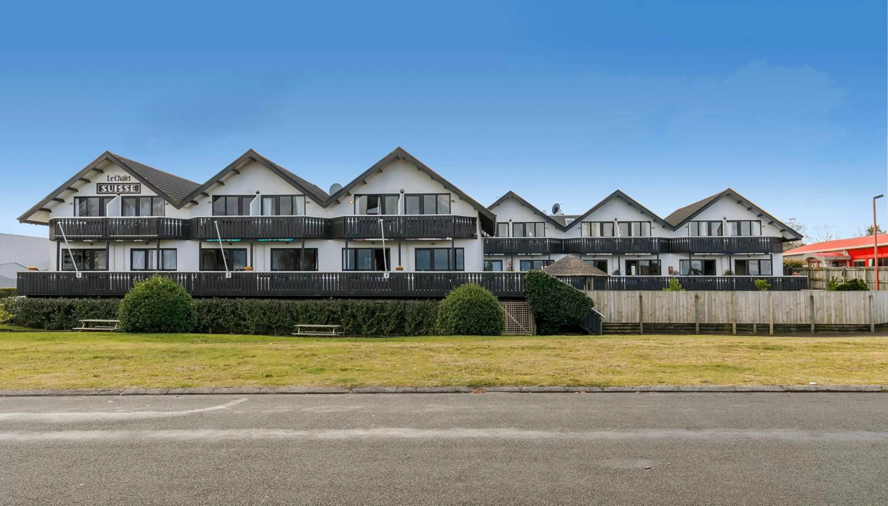 Property building in Le Chalet Suisse Motel Taupo