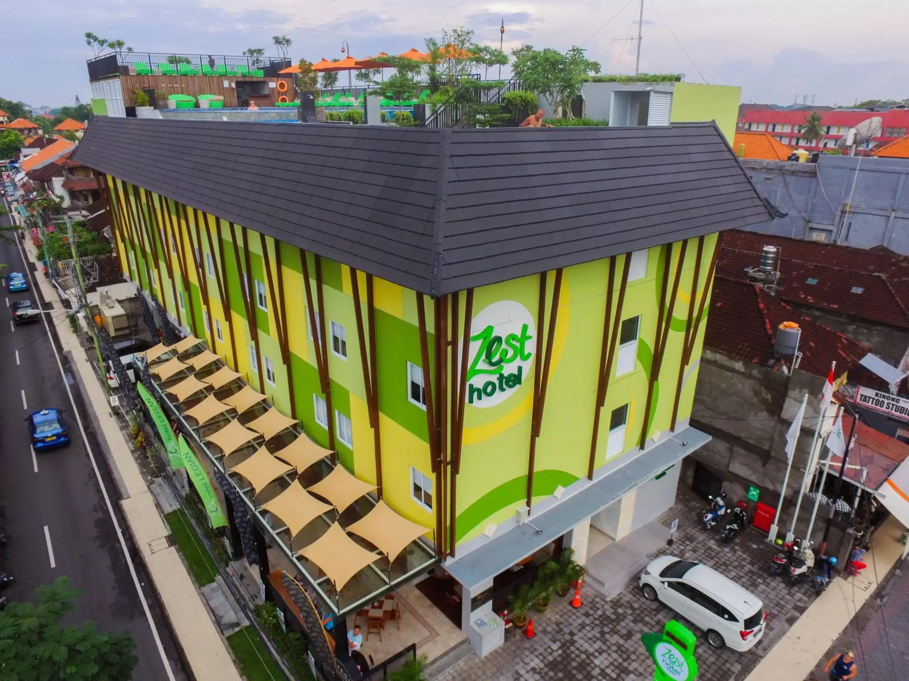 Property building in Zest Legian by Swiss-Belhotel International Property building in Zest Legian by Swiss-Belhotel International