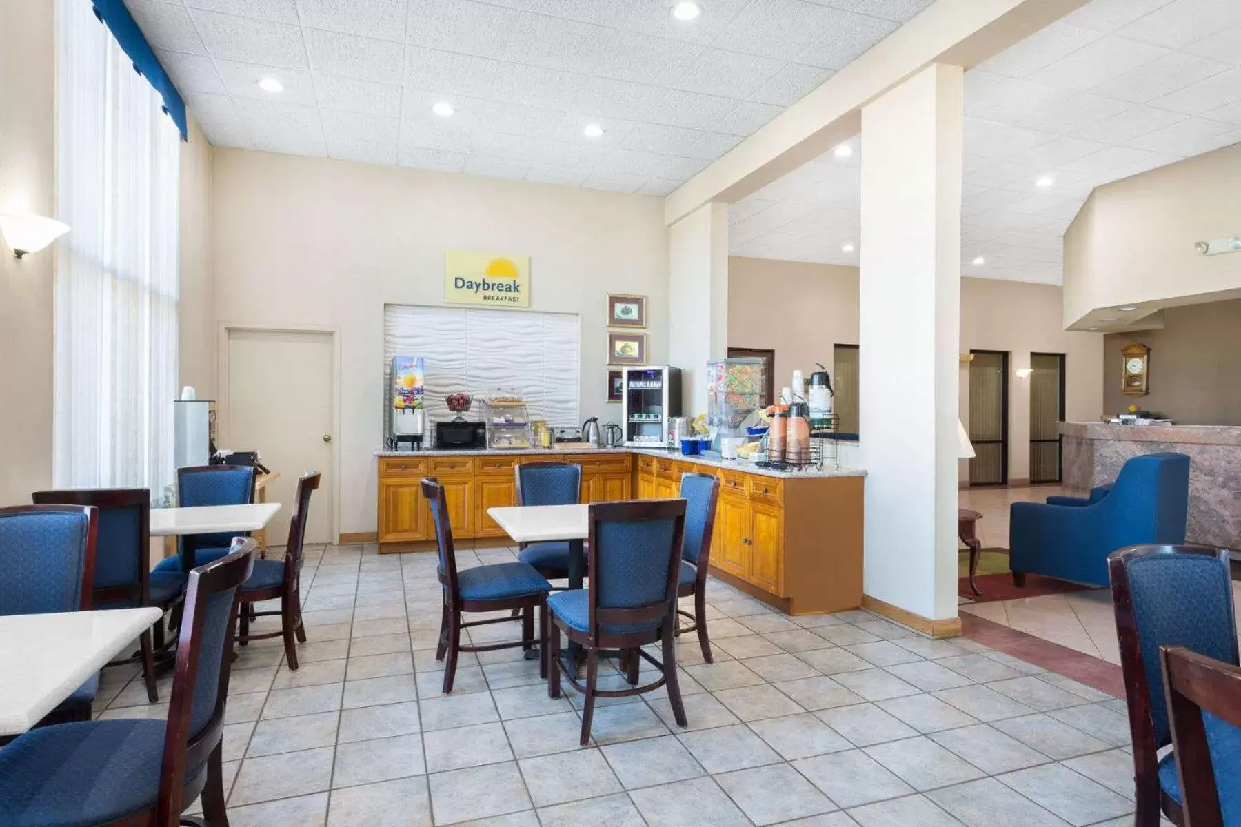 Continental breakfast, Restaurant/Places to Eat in Days Inn by Wyndham Mocksville