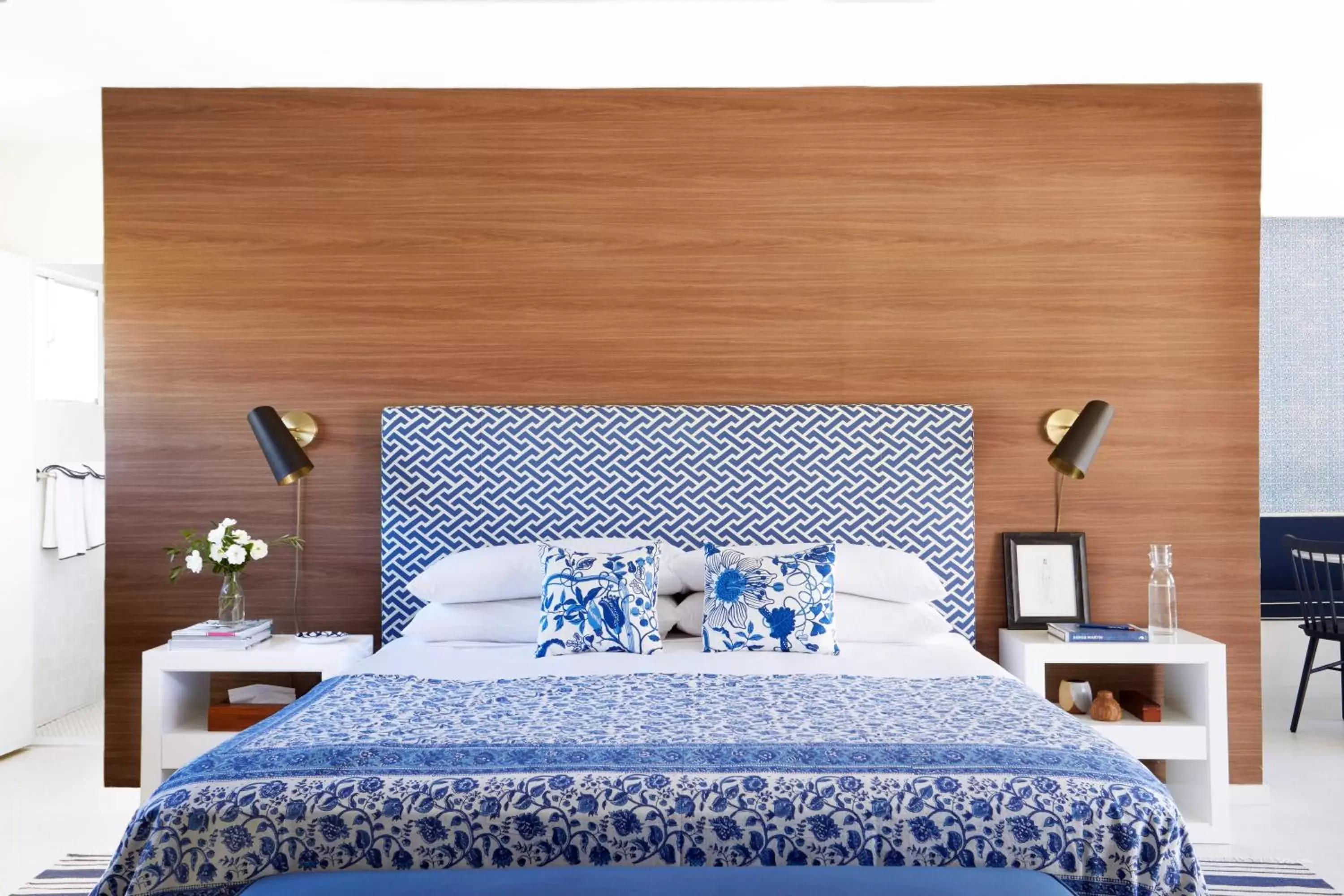 Standard King Room in Holiday House Palm Springs Standard King Room in Holiday House Palm Springs