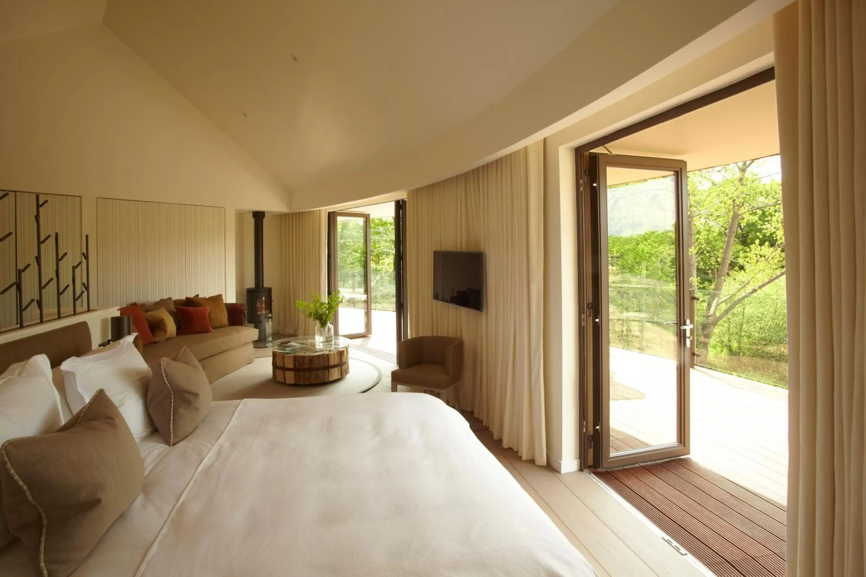 Living room, Seating Area in Chewton Glen Hotel - an Iconic Luxury Hotel