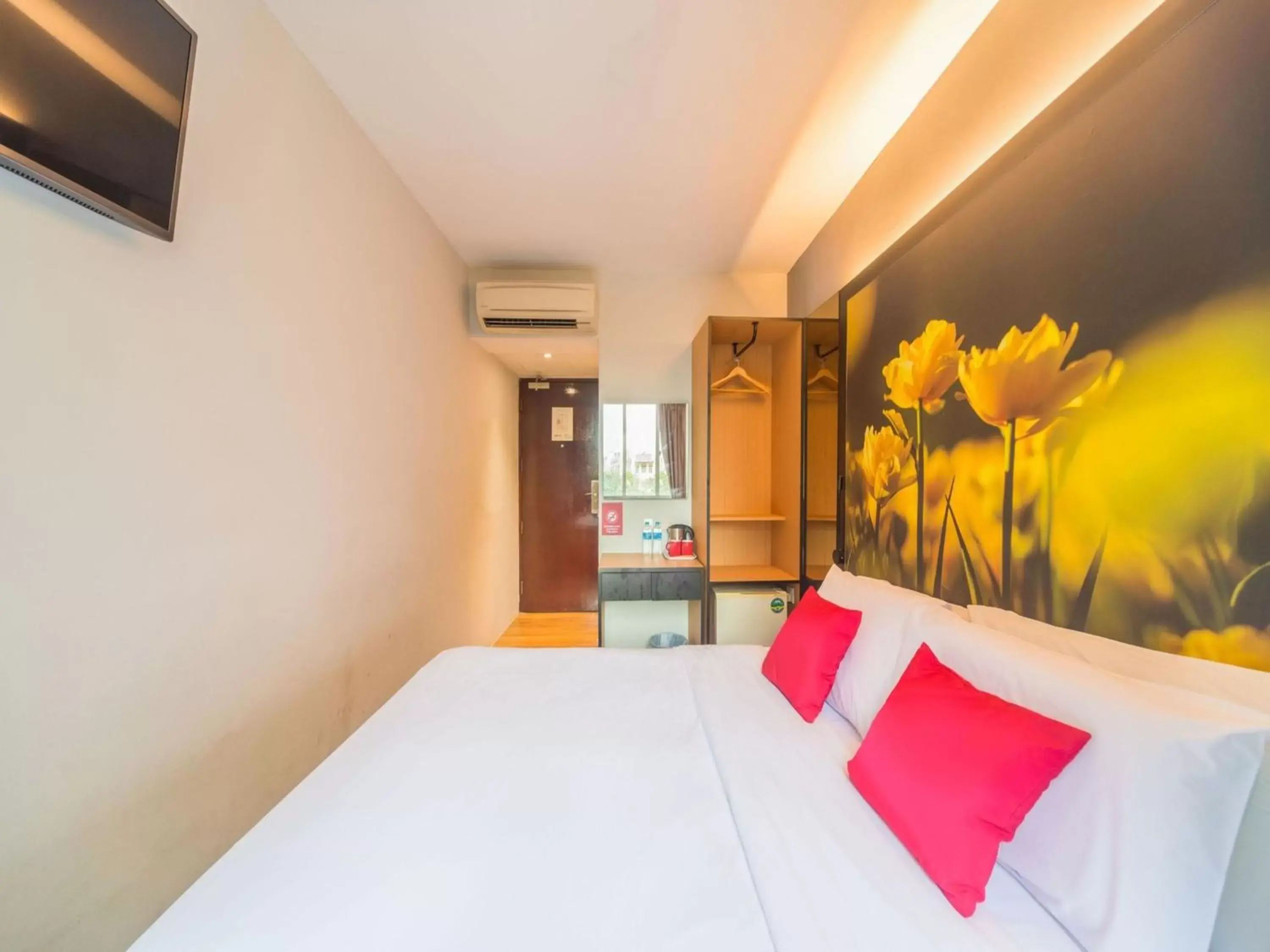 Bed in Hi Hotel Dot Bed in Hi Hotel Dot