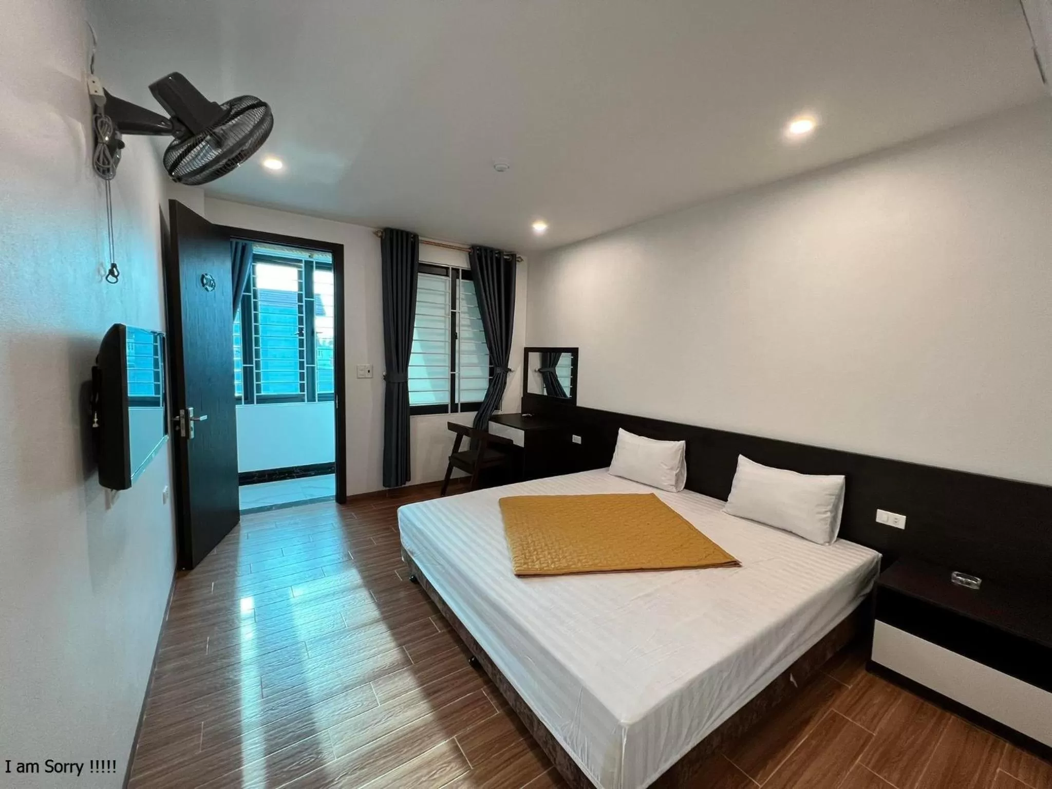 Bed in Phú Quý Hotel