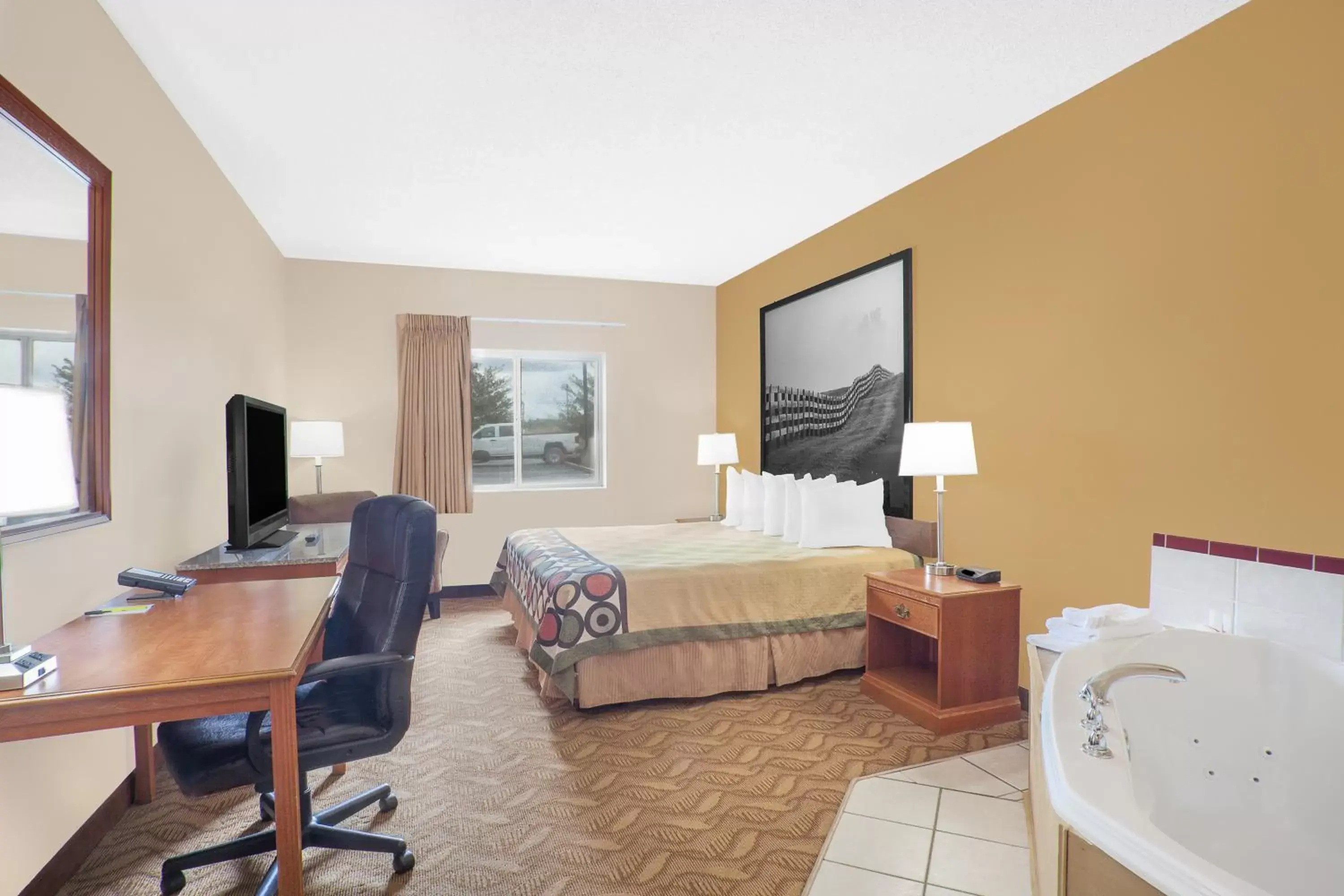 Bedroom in Super 8 by Wyndham Central City