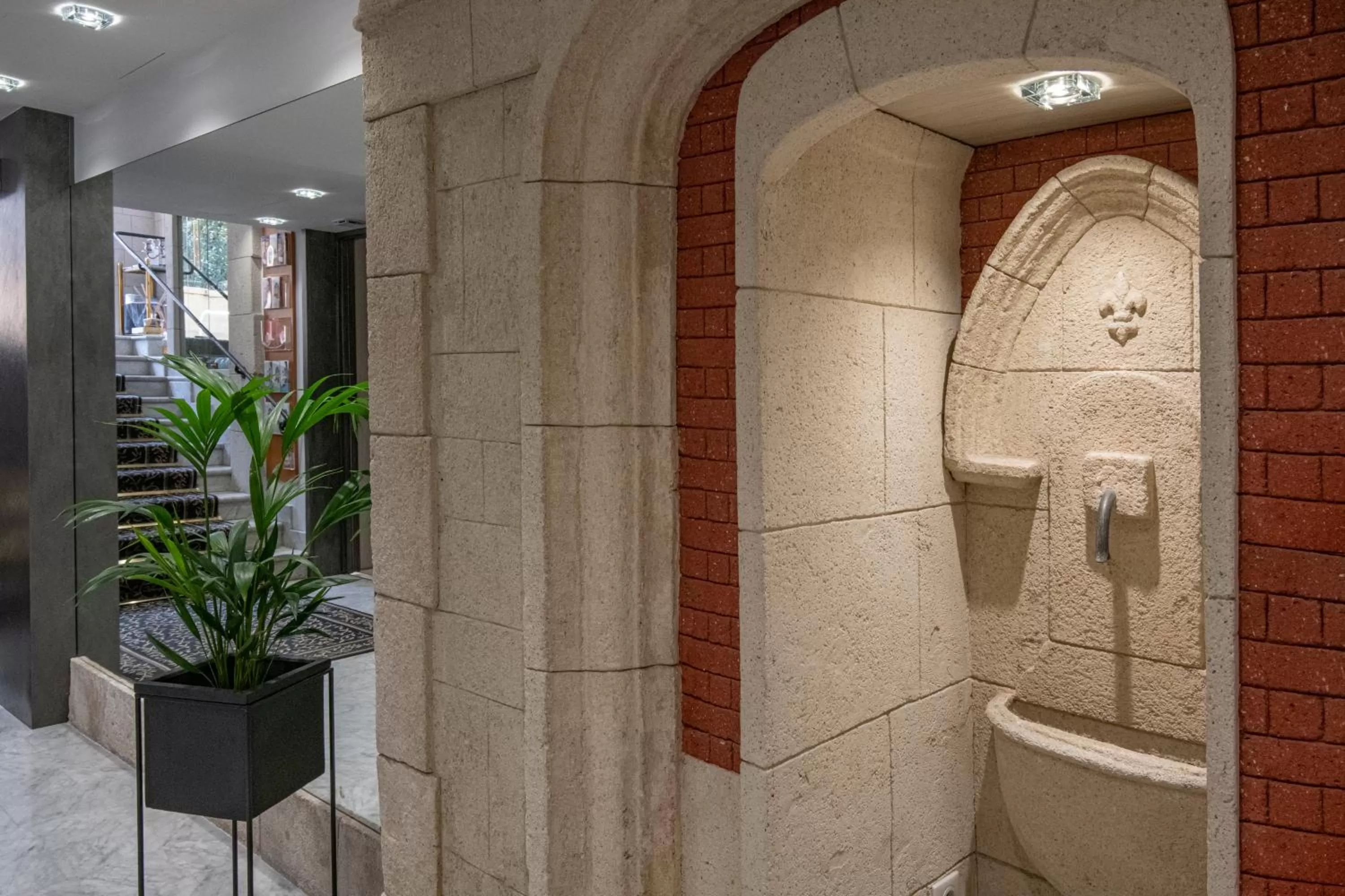 Decorative detail in GOLDEN TULIP CANNES HOTEL de PARIS