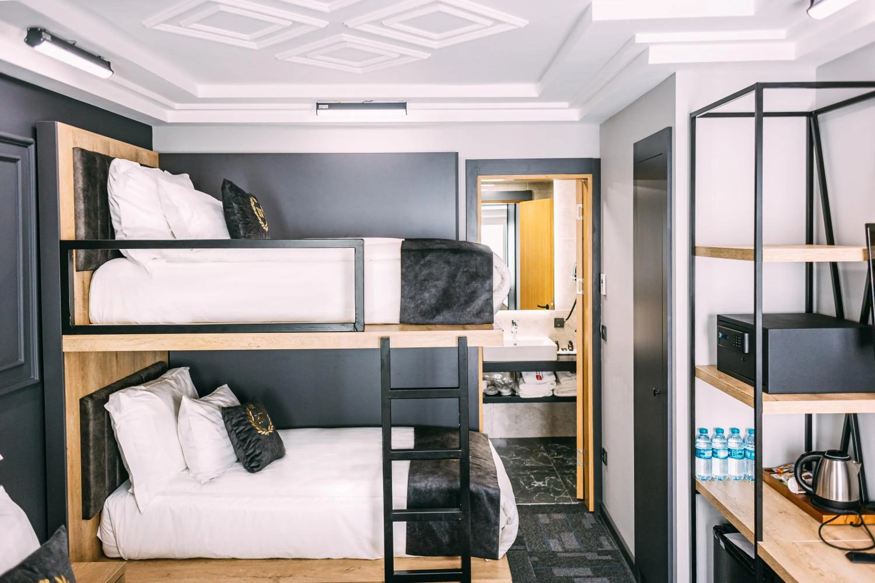 Bed in RW BOUTIQUE HOTEL