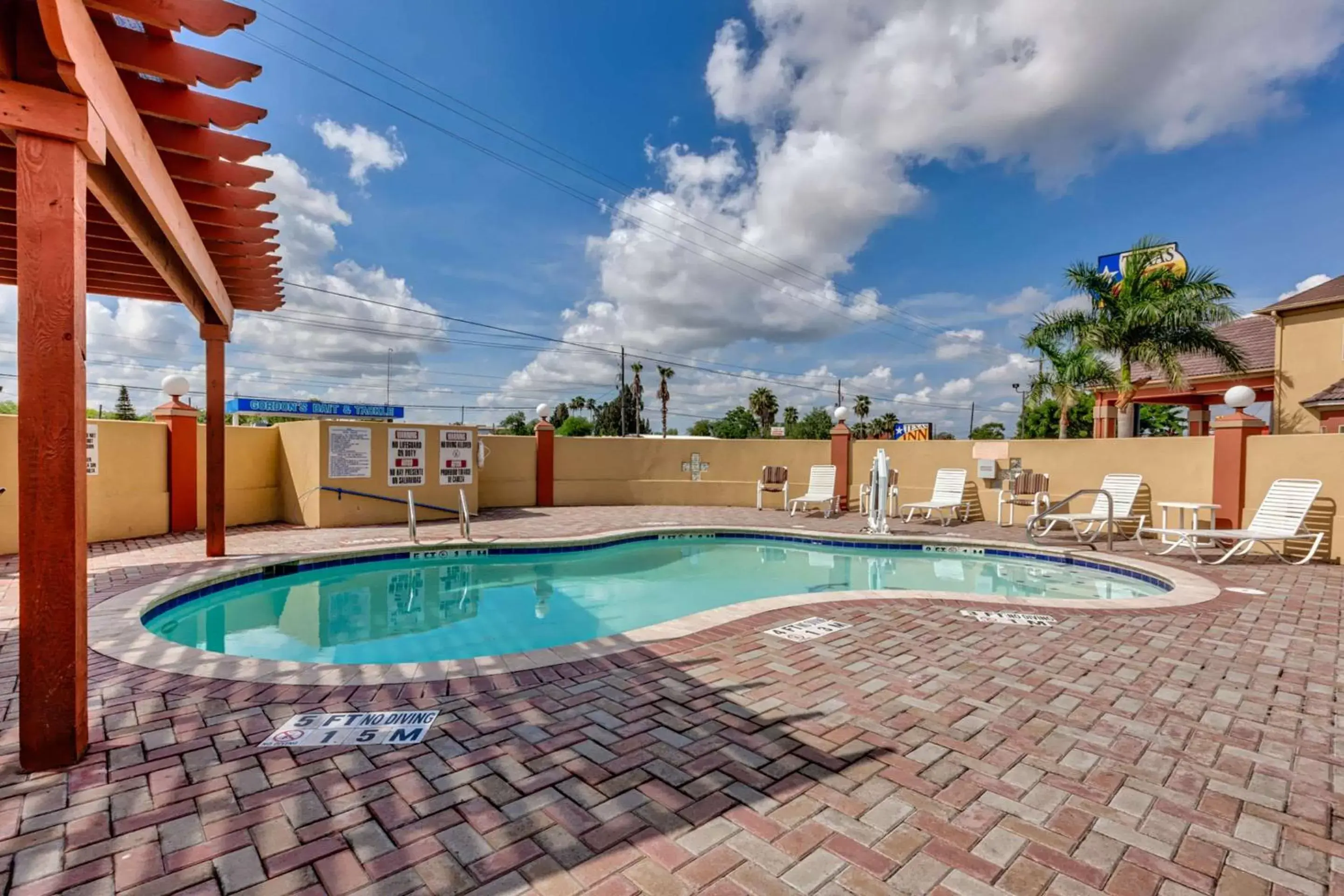 On site, Swimming Pool in Quality Inn - Brownsville