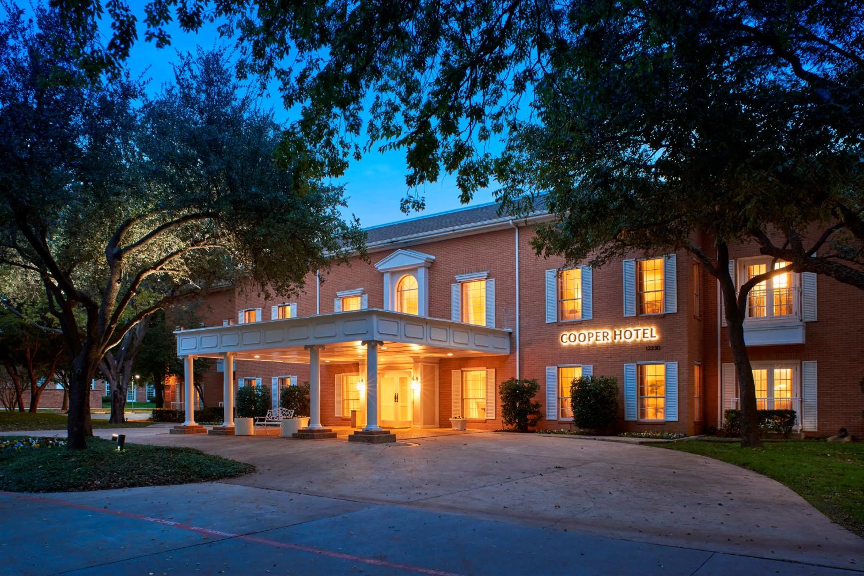 Property building in Cooper Hotel Conference Center & Spa