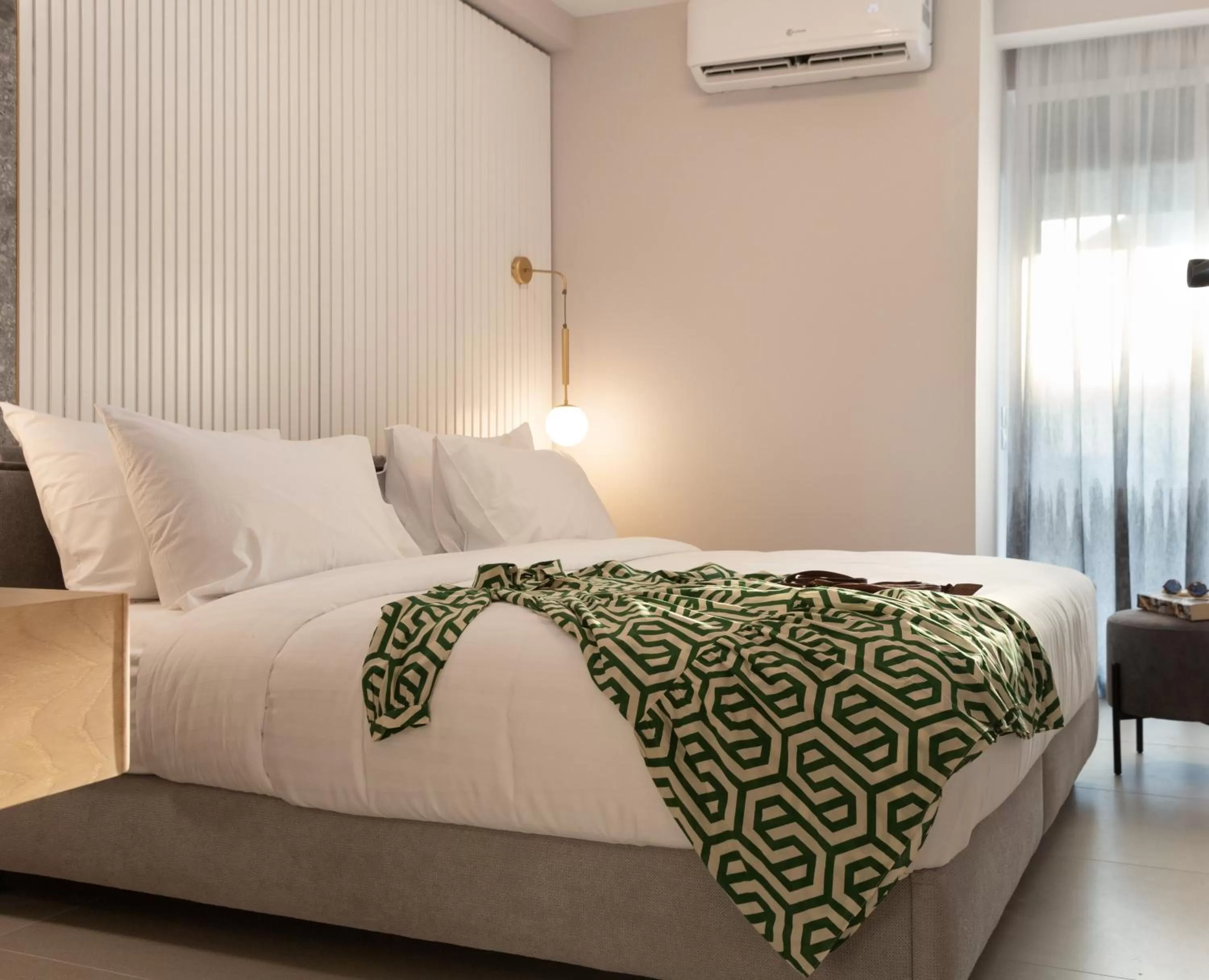 Bed in LUX&EASY Athens Downtown Residences