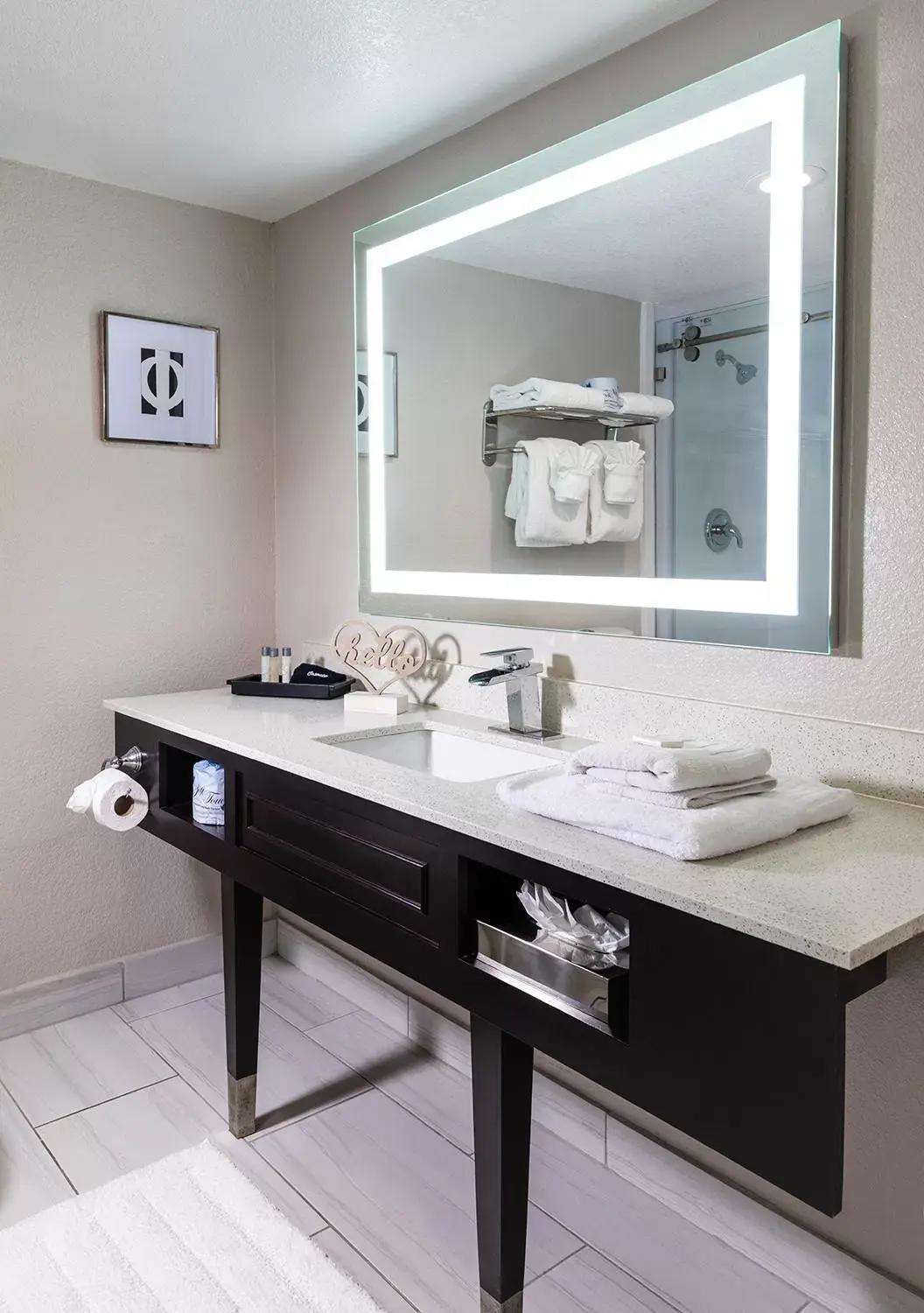 Bathroom in Palazzo Lakeside Hotel