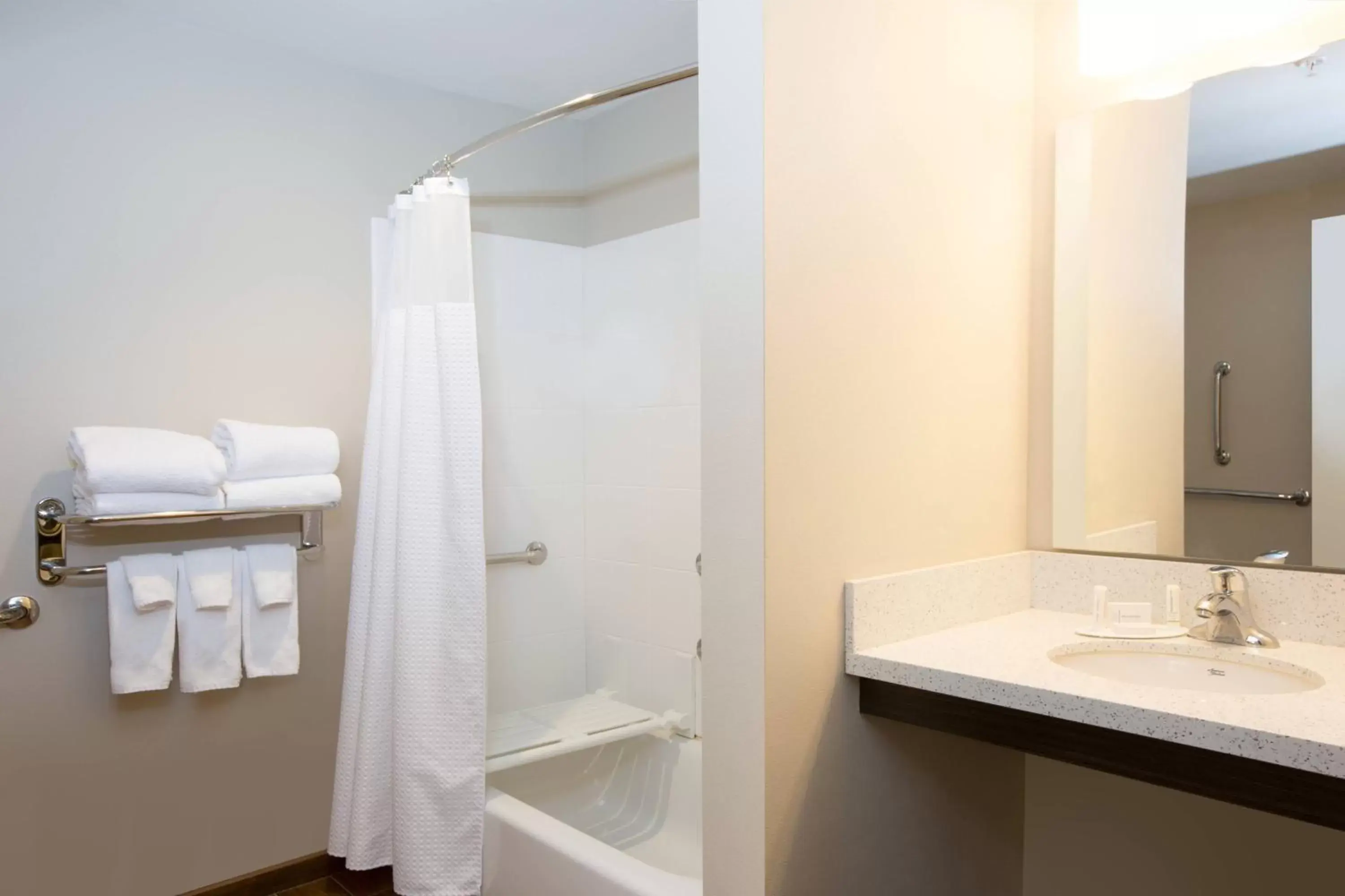 Bathroom in TownePlace Suites by Marriott Olympia