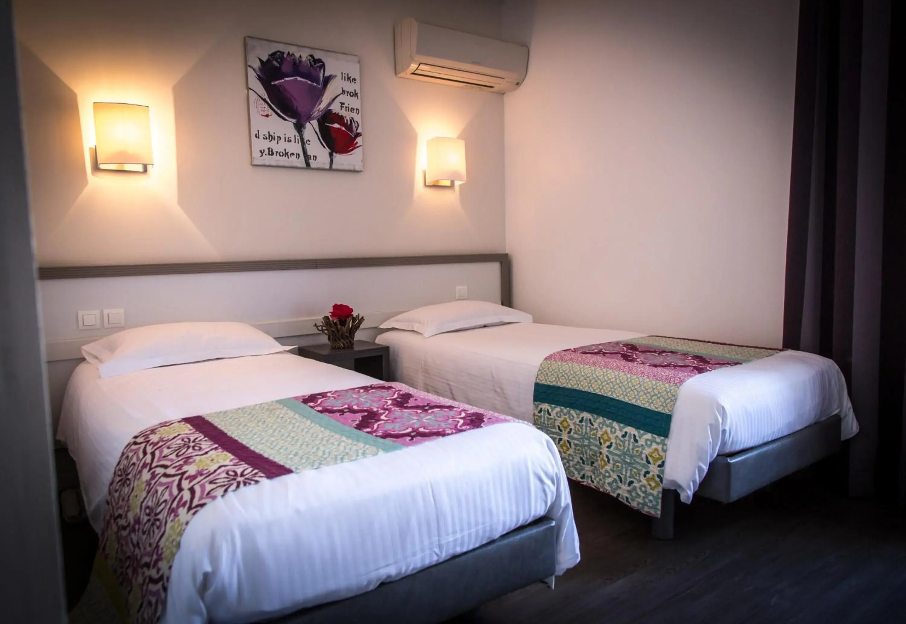 Classic Double Room - single occupancy in Golfe Hotel