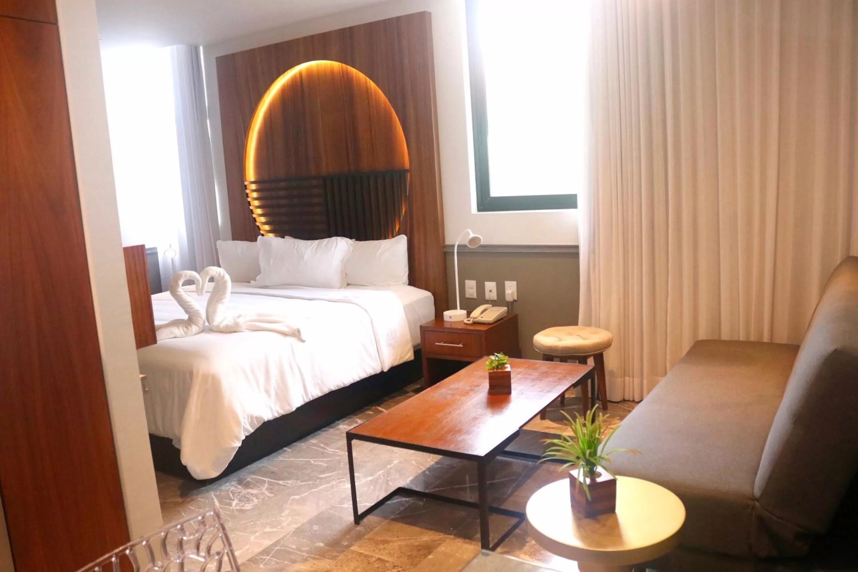 Photo of the whole room, Bed in Singular Joy Vacation Rentals