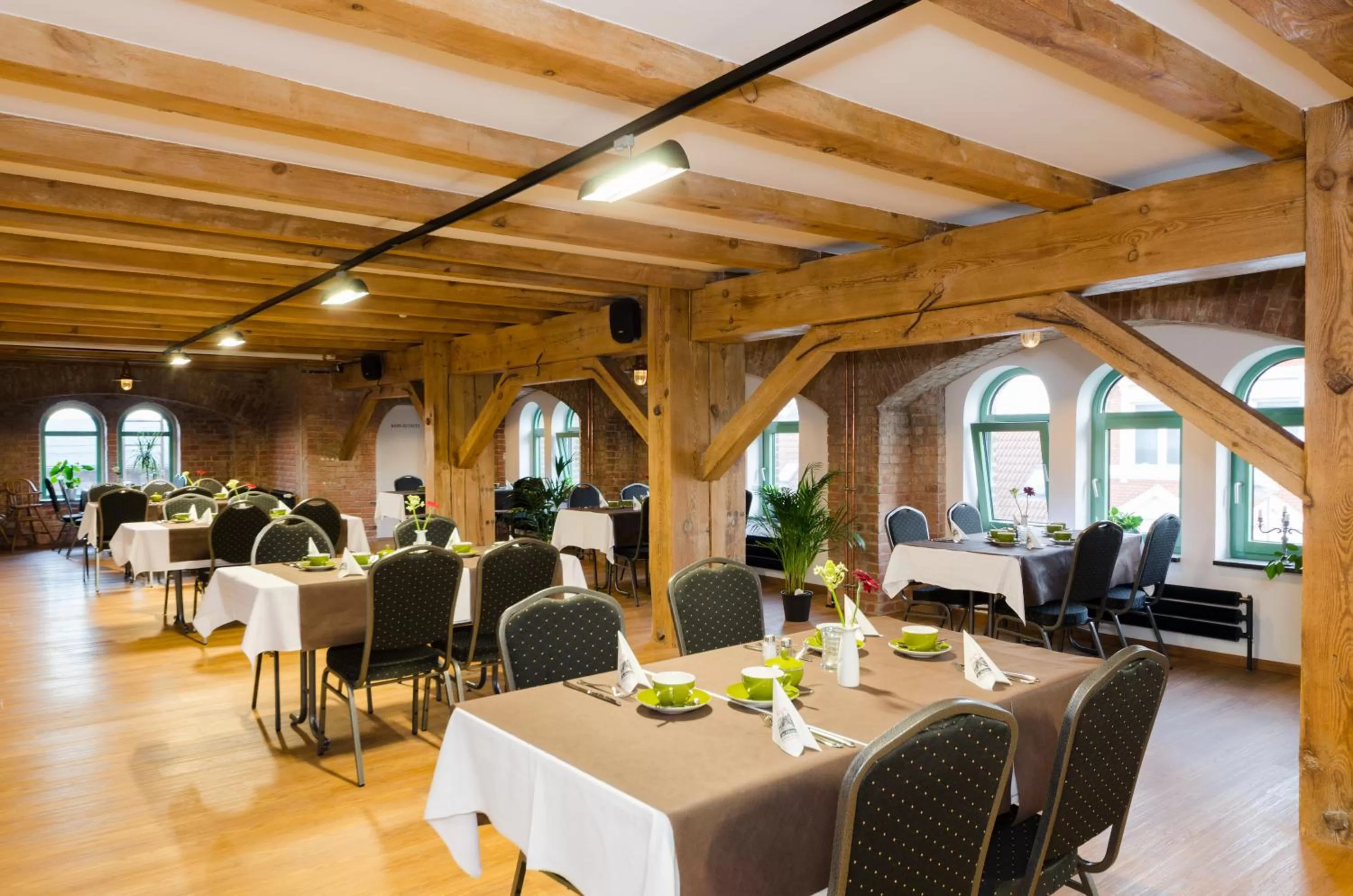 Buffet breakfast in Elbe Resort Alte Ölmühle